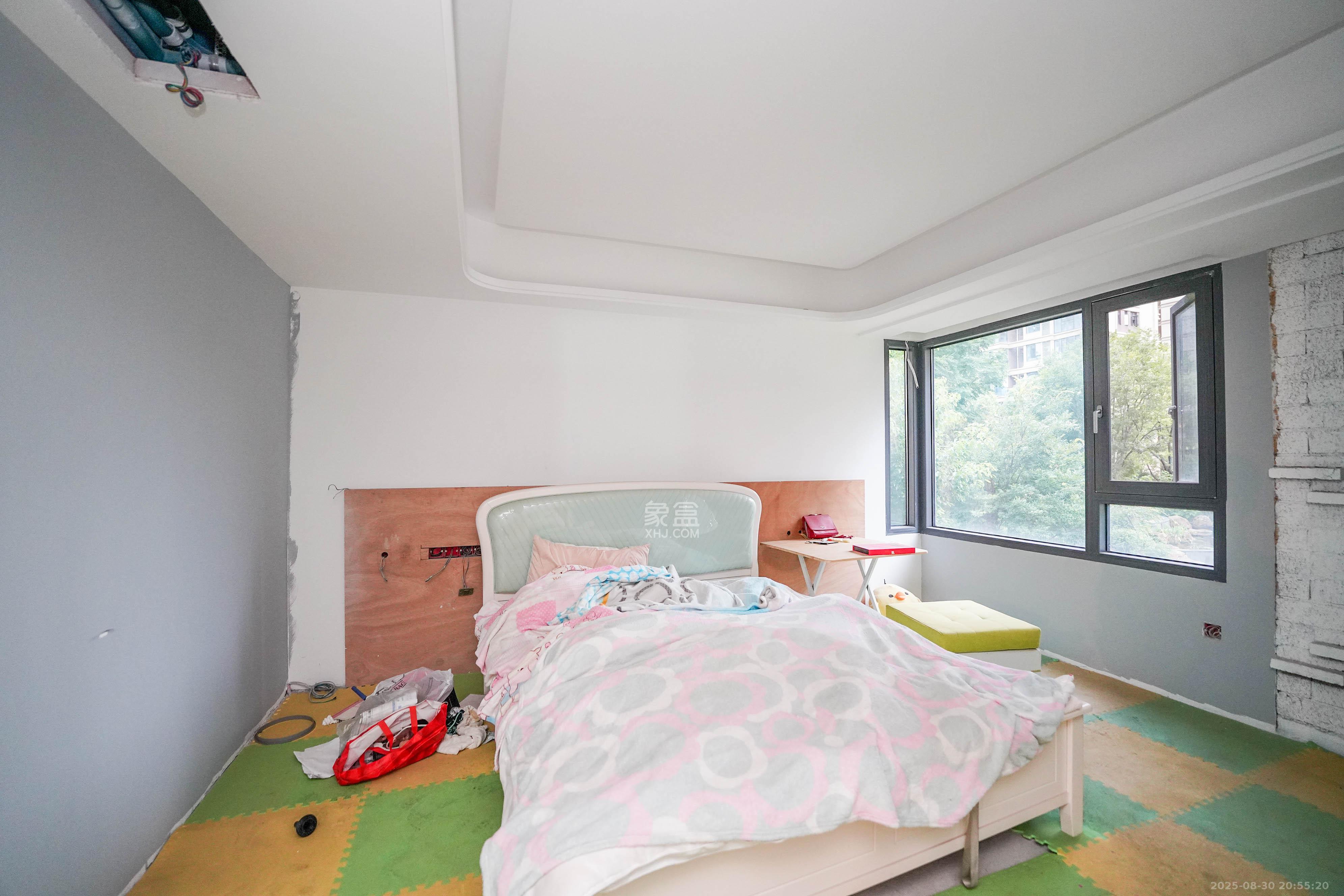 福天藏郡院子  3室2厅2卫    132.0万 福天藏郡院子  3室2厅2卫    132.0万卧室