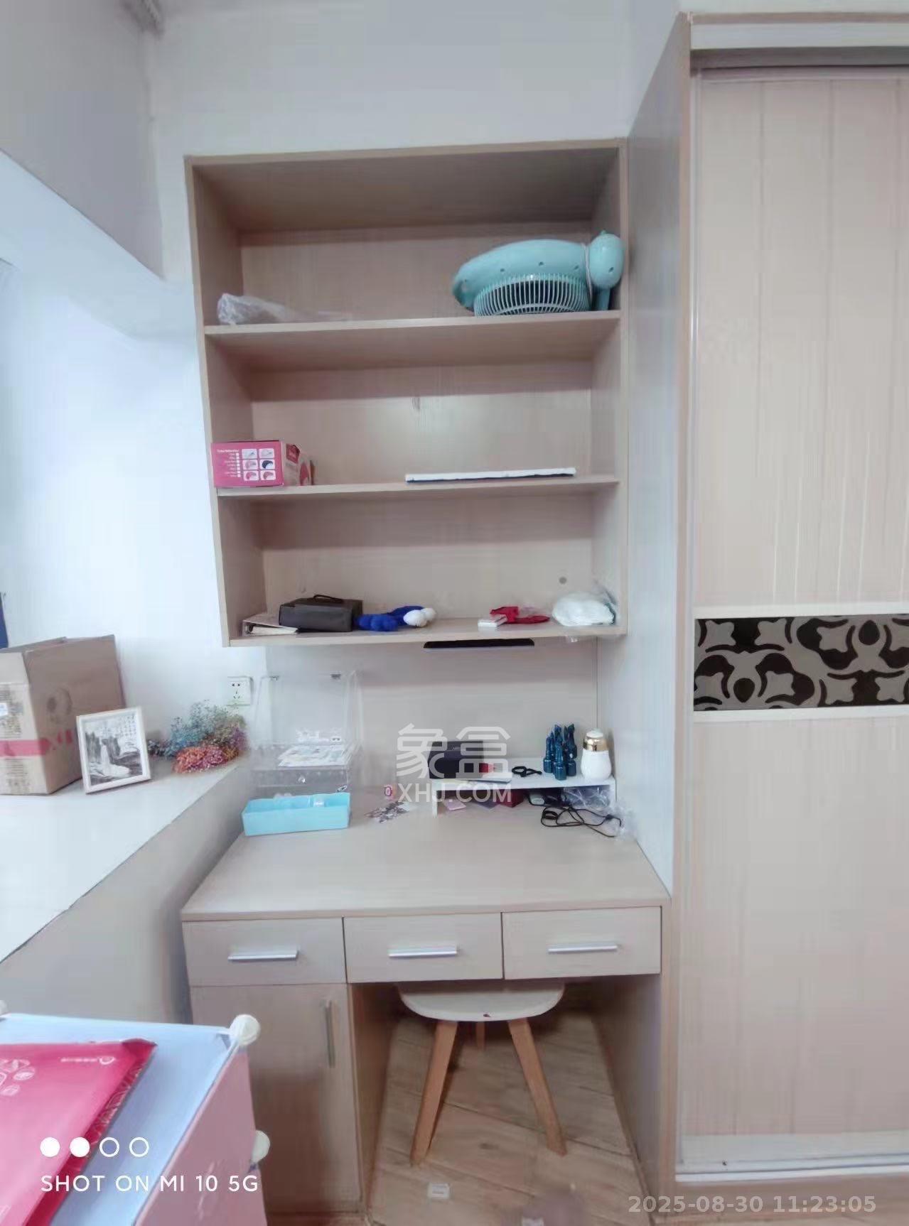 观园国际公寓  1室1厅1卫    1500.0元/月室内图