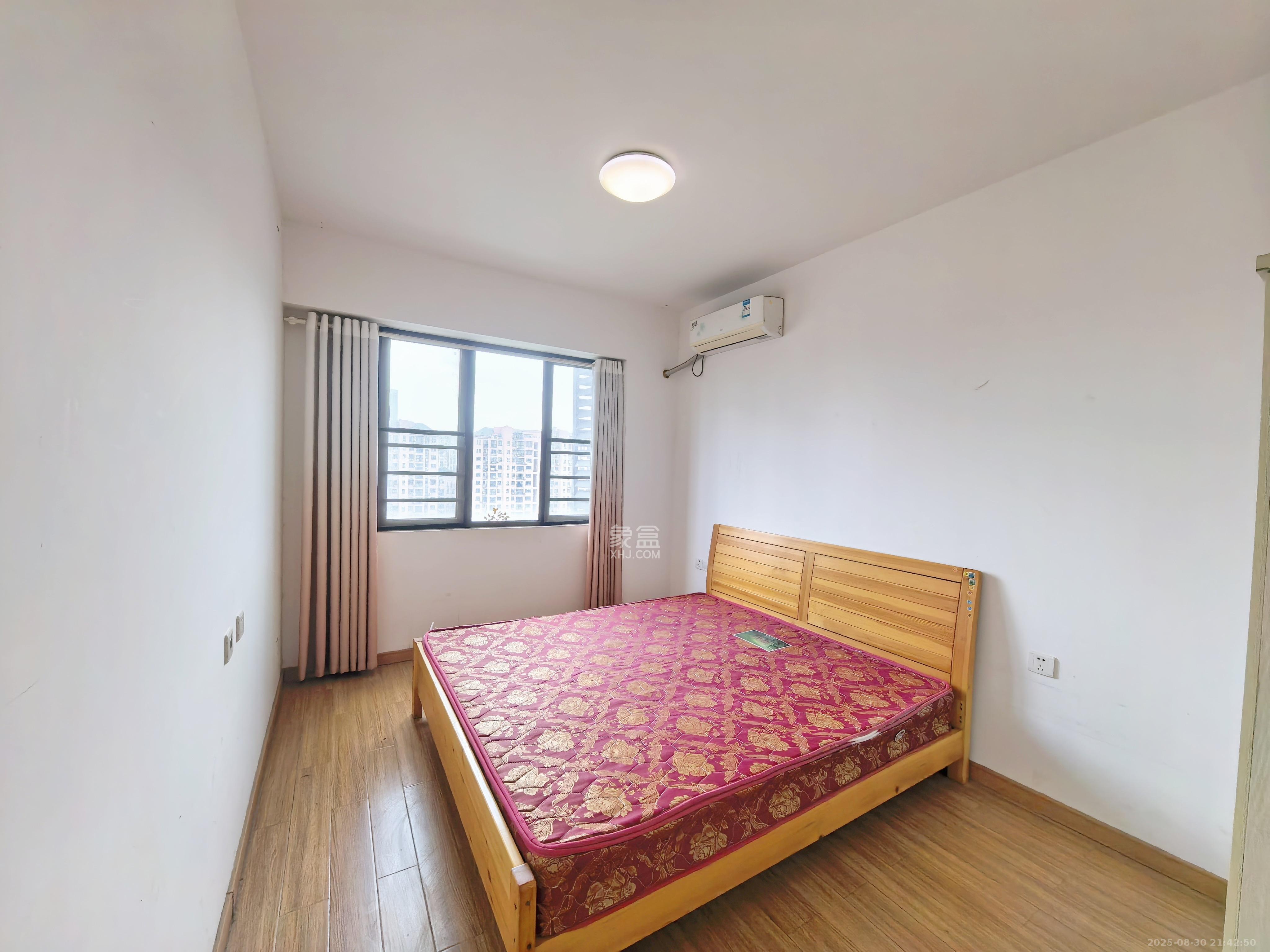 旭辉国际广场(永升商业广场) 3室2厅2卫 2600.0元/月 旭辉国际广场(永升商业广场) 3室2厅2卫 2600.0元/月室内图