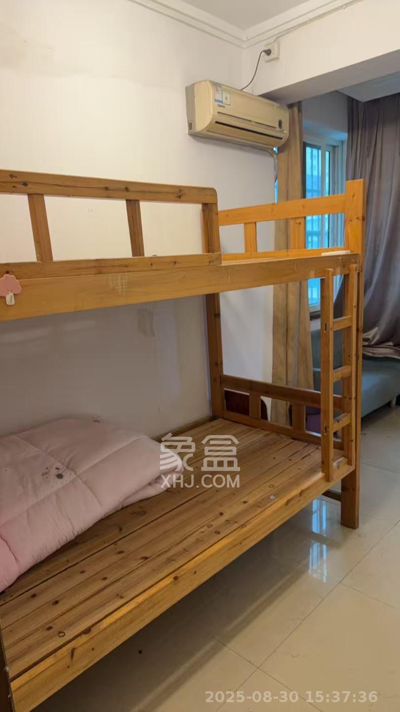 五一新村安置小区(永定社区、永兴社区、永祥社区)  5室2厅2卫    2700.0元/月 五一新村安置小区(永定社区、永兴社区、永祥社区)  5室2厅2卫    2700.0元/月室内图