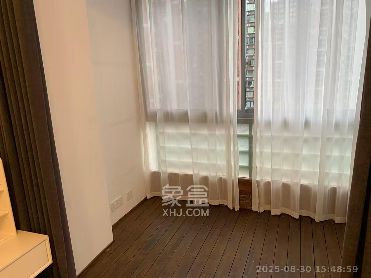 滨江君悦香邸  3室1厅1卫    4000.0元/月 滨江君悦香邸  3室1厅1卫    4000.0元/月室内图