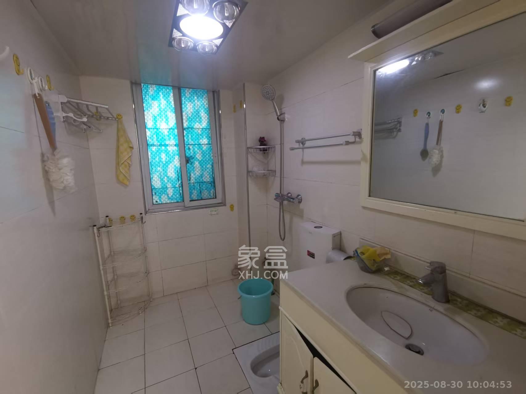 华银天际  3室2厅2卫    1800.0元/月室内图