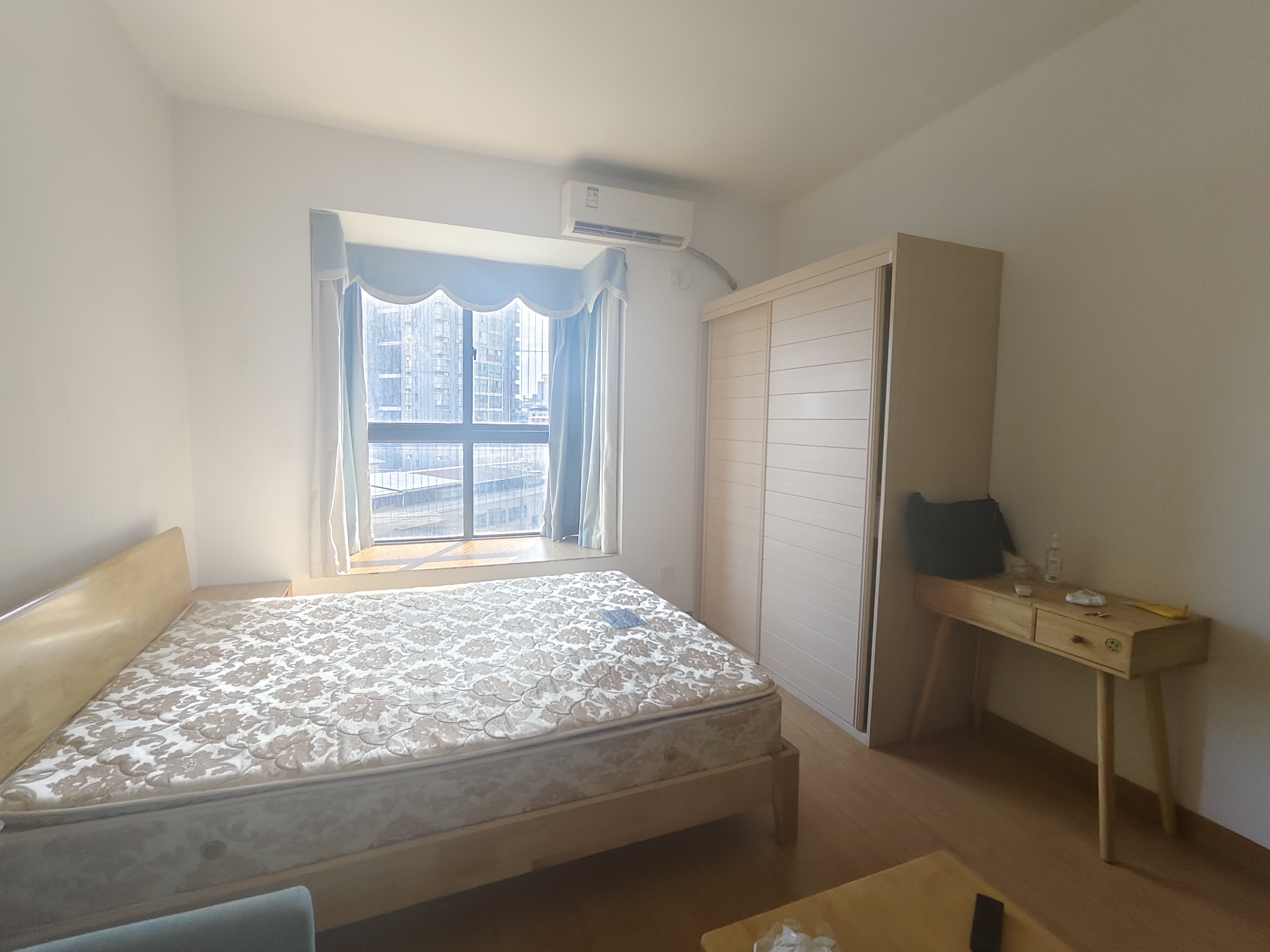 尚邦彩霞满天 1室1厅1卫 1100.00元/月 尚邦彩霞满天 1室1厅1卫 1100.00元/月室内图