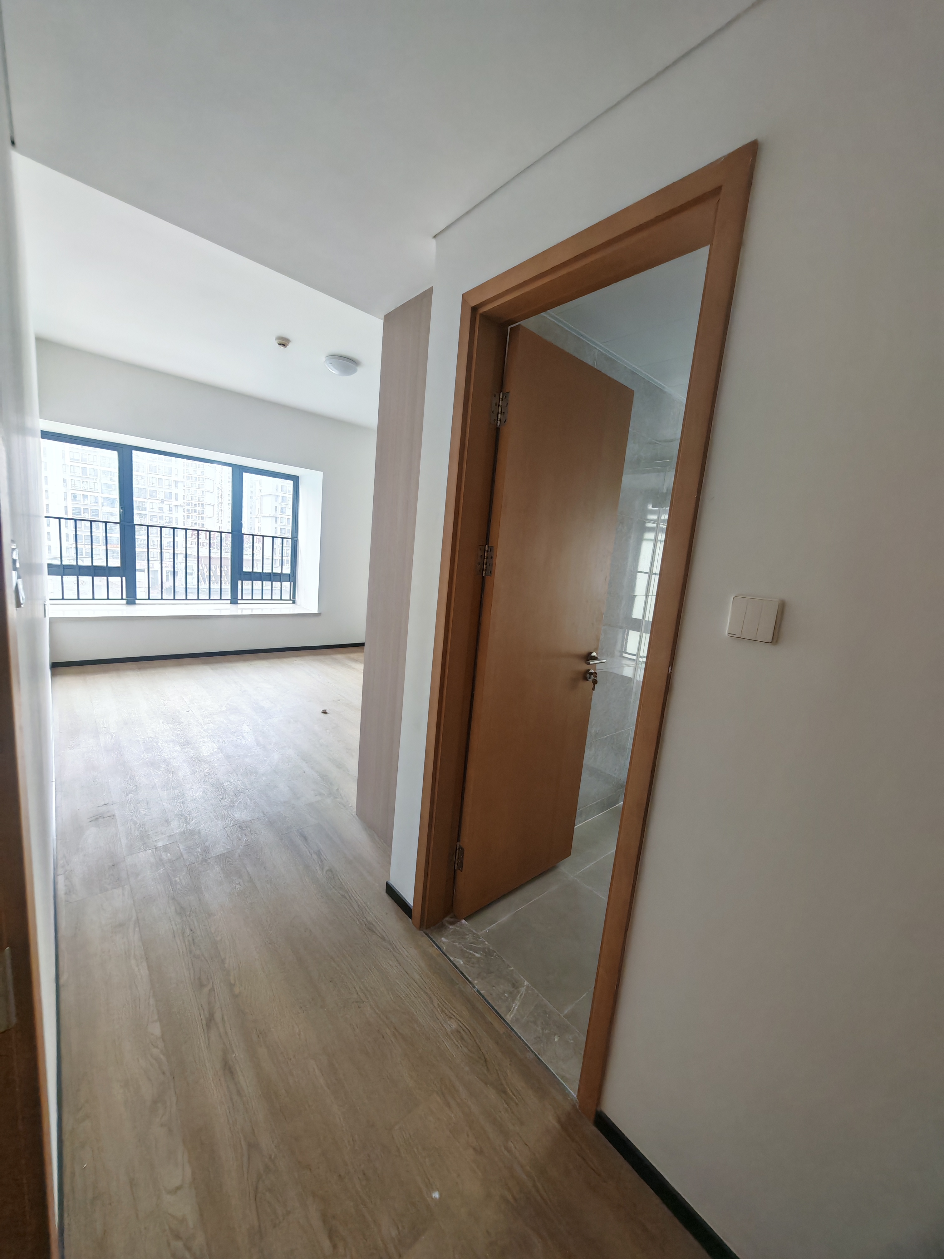 华润中心二期东悦府 3室2厅1卫 5500.0元/月 华润中心二期东悦府 3室2厅1卫 5500.0元/月室内图