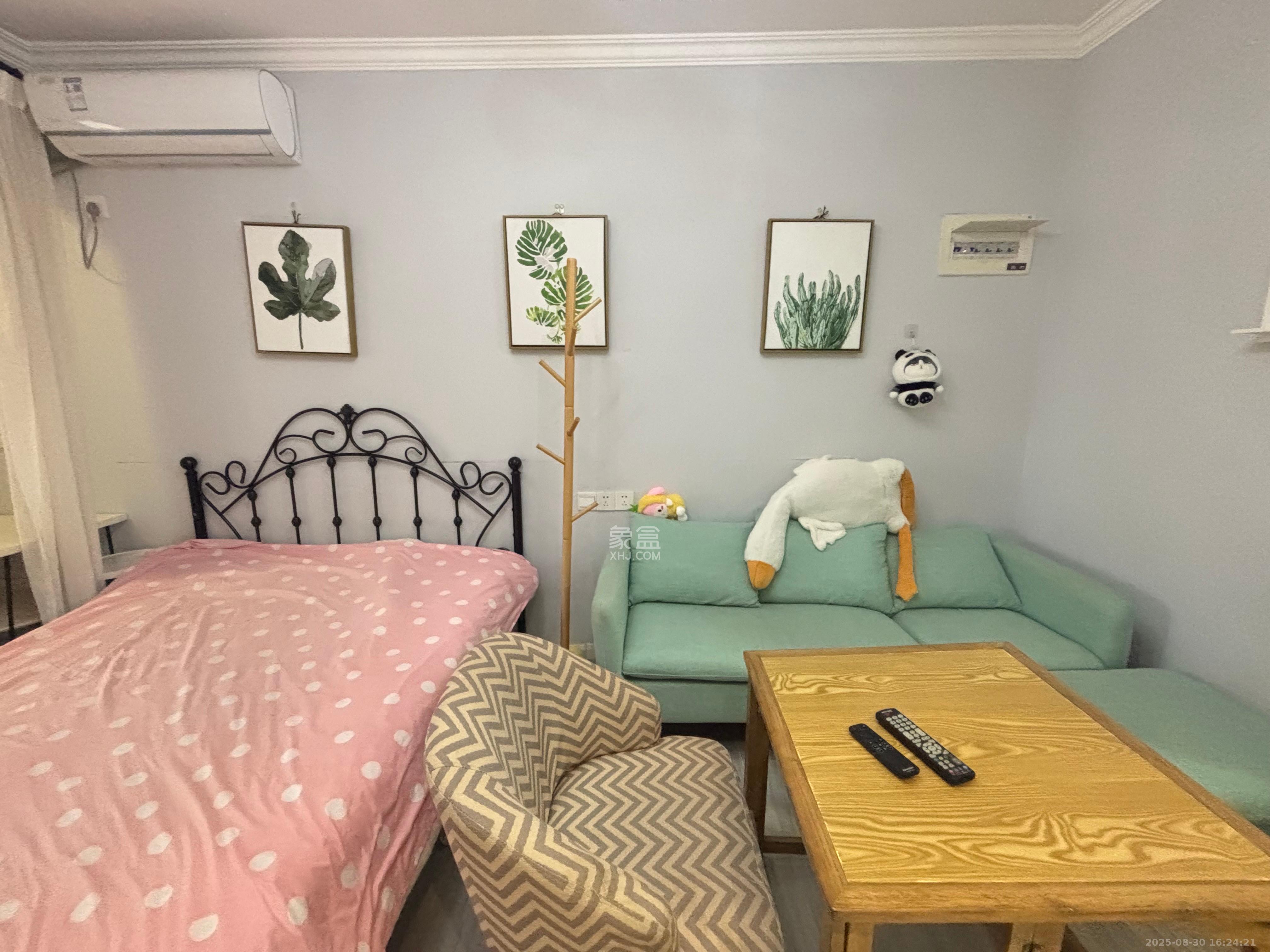 中建芙蓉嘉苑  1室1厅1卫    1250.0元/月 中建芙蓉嘉苑  1室1厅1卫    1250.0元/月室内图