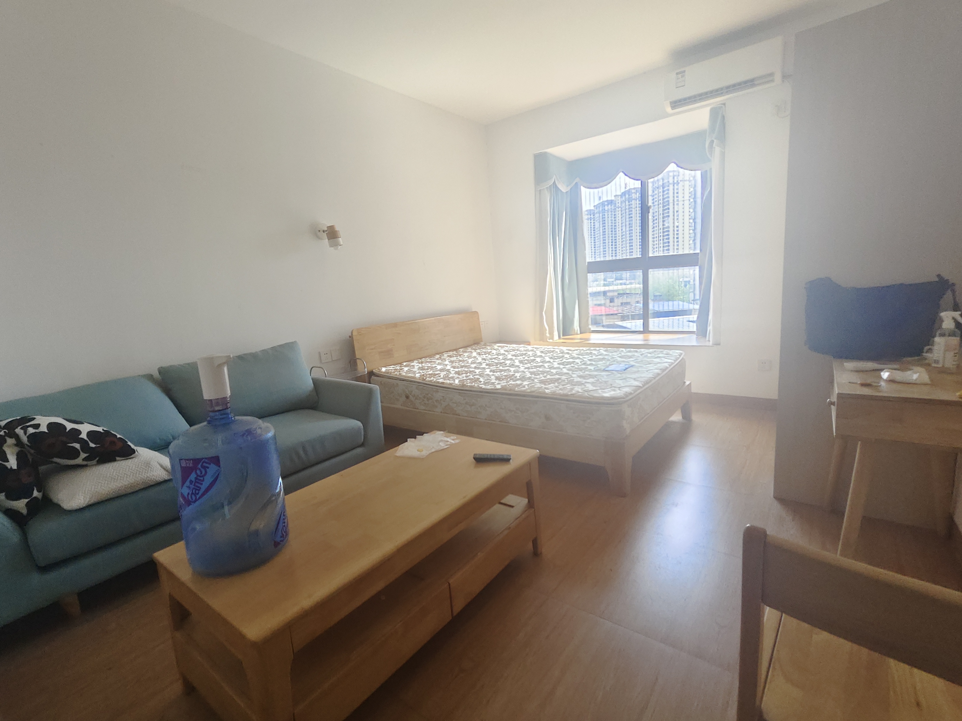 尚邦彩霞满天 1室1厅1卫 1100.00元/月 尚邦彩霞满天 1室1厅1卫 1100.00元/月室内图