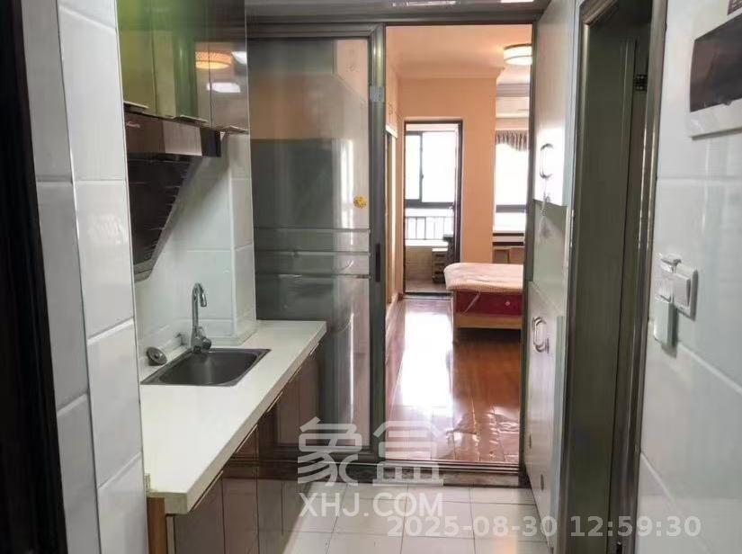 上峰苑（兰亭玥岛）  1室0厅1卫    1500.0元/月室内图