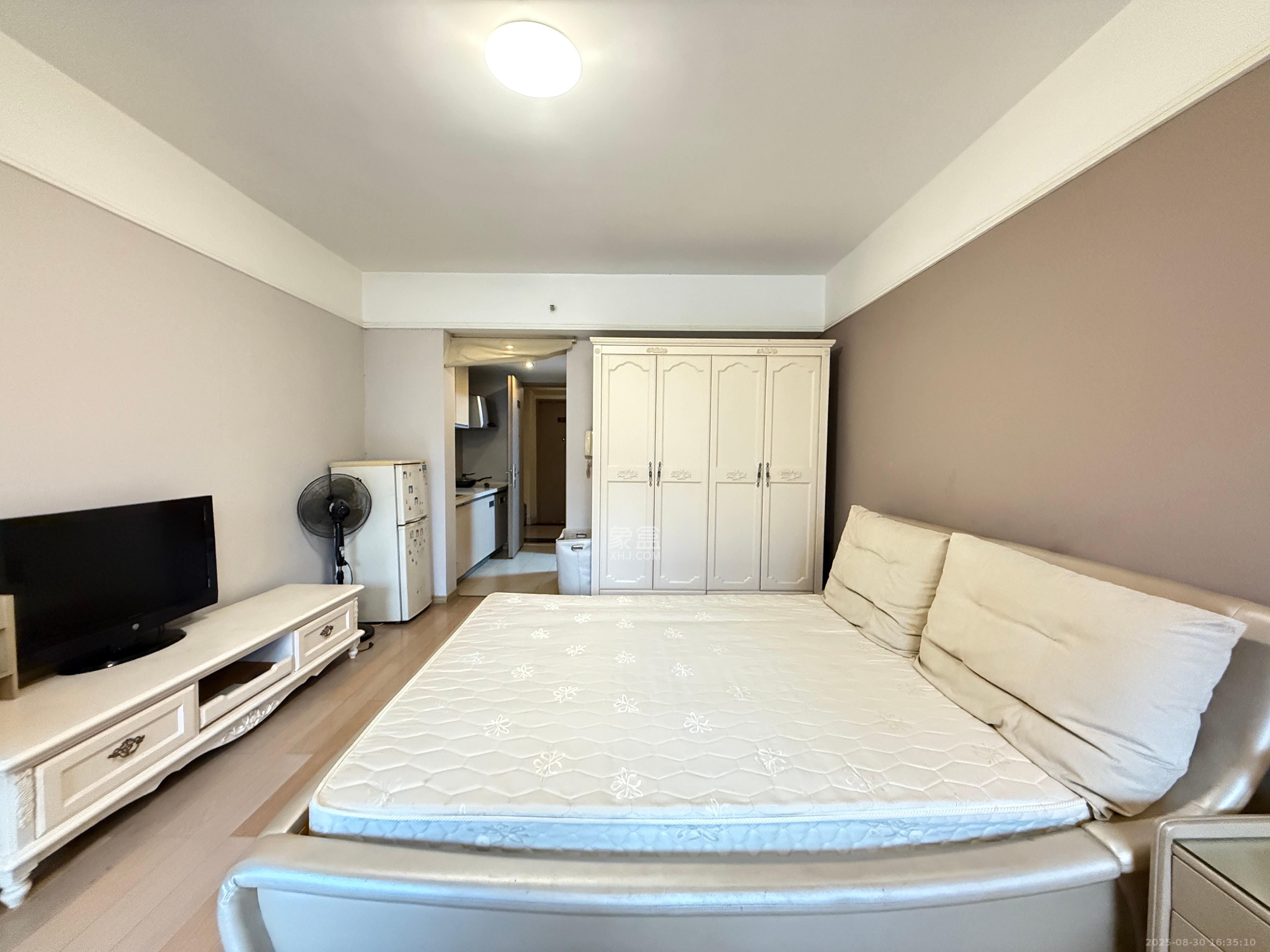 万科金色家园  1室1厅1卫    1400.0元/月室内图