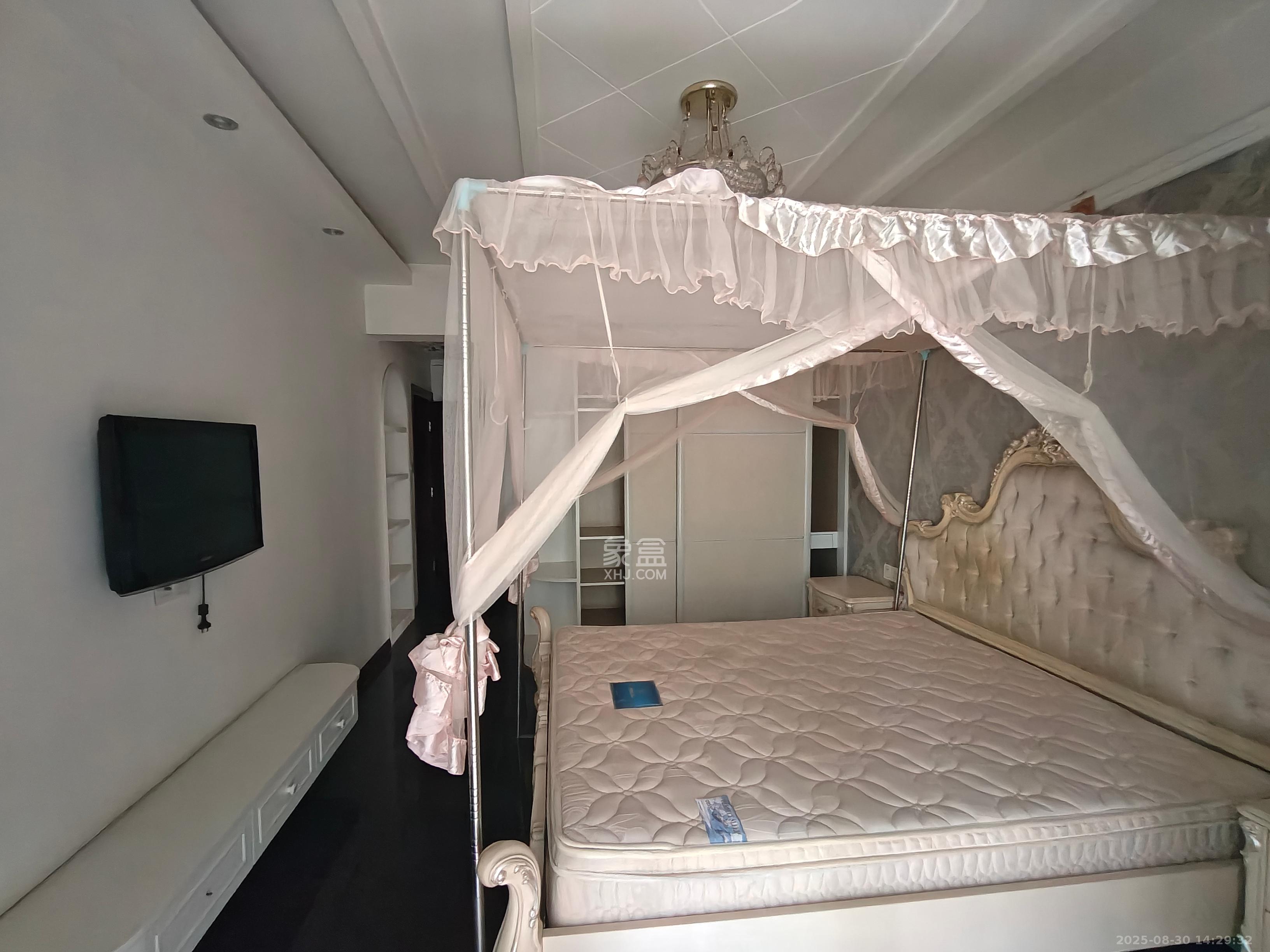 奥林匹克花园  3室2厅2卫    3000.0元/月 奥林匹克花园  3室2厅2卫    3000.0元/月室内图