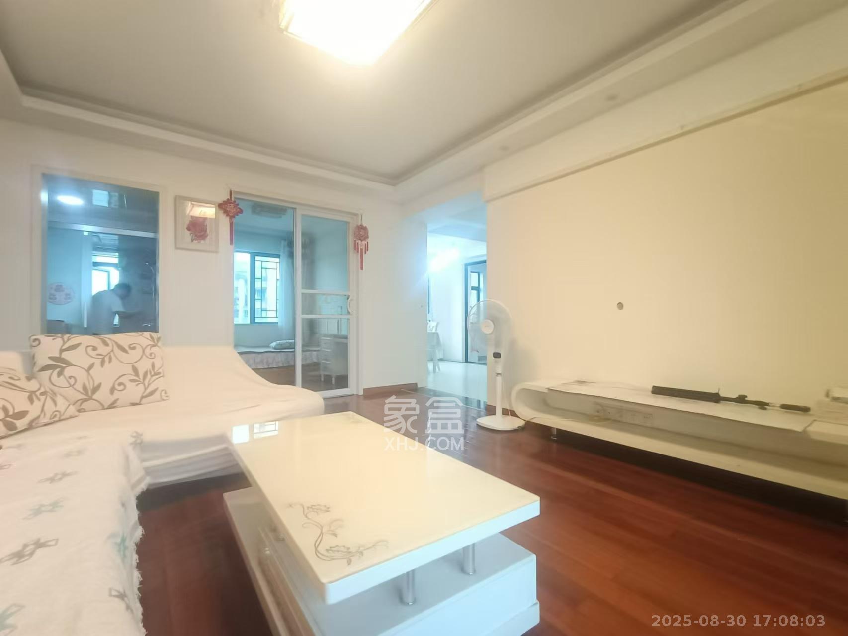 湘府9号  3室2厅1卫    3000.0元/月 湘府9号  3室2厅1卫    3000.0元/月室内图