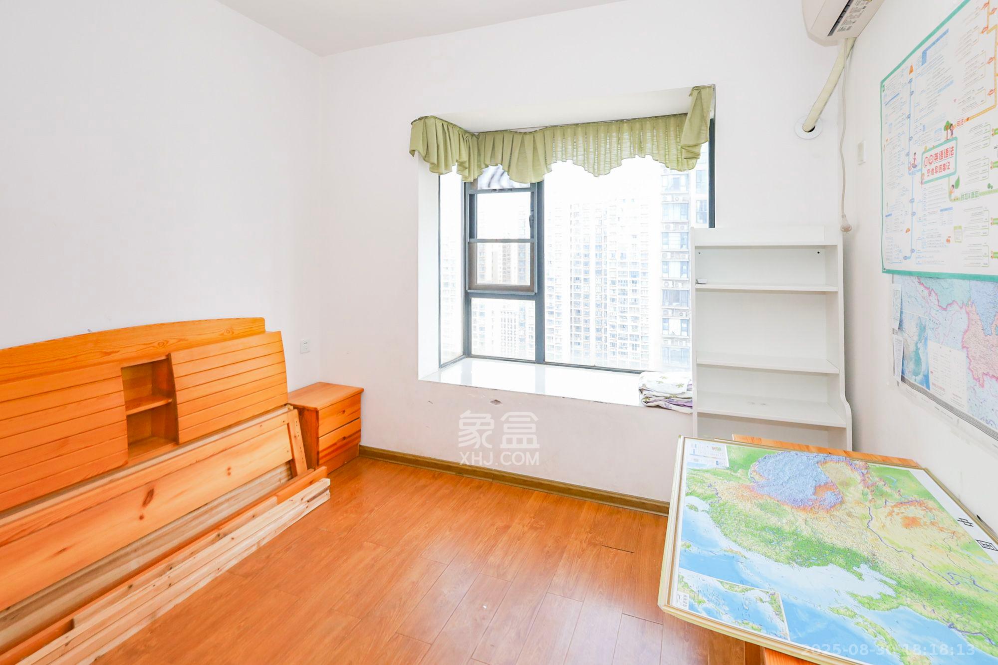 钰龙天下一期  3室2厅2卫    2800.0元/月 钰龙天下一期  3室2厅2卫    2800.0元/月室内图