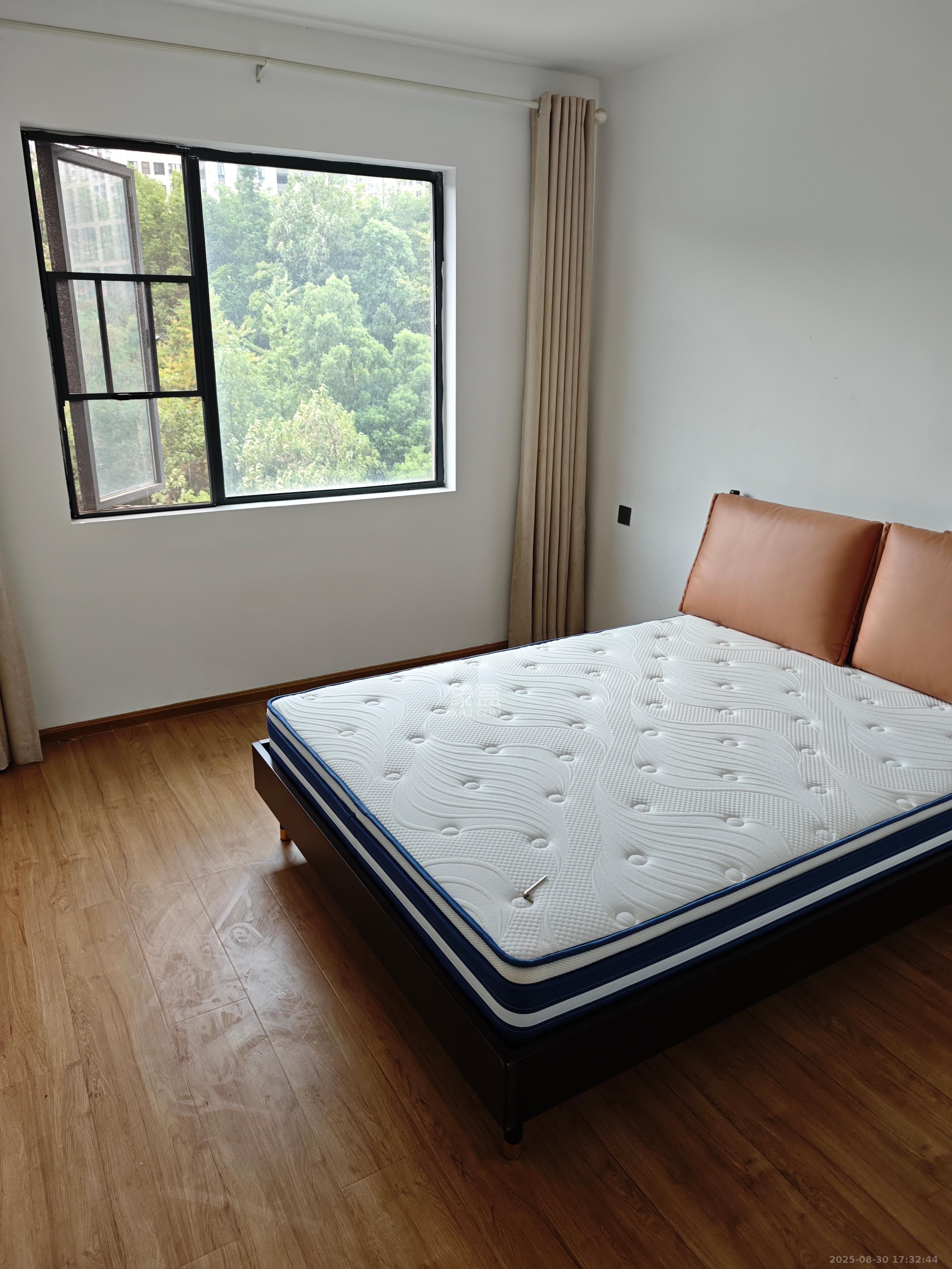 骑龙大街(骑龙苑) 3室1厅1卫 2500.0元/月 骑龙大街(骑龙苑) 3室1厅1卫 2500.0元/月室内图