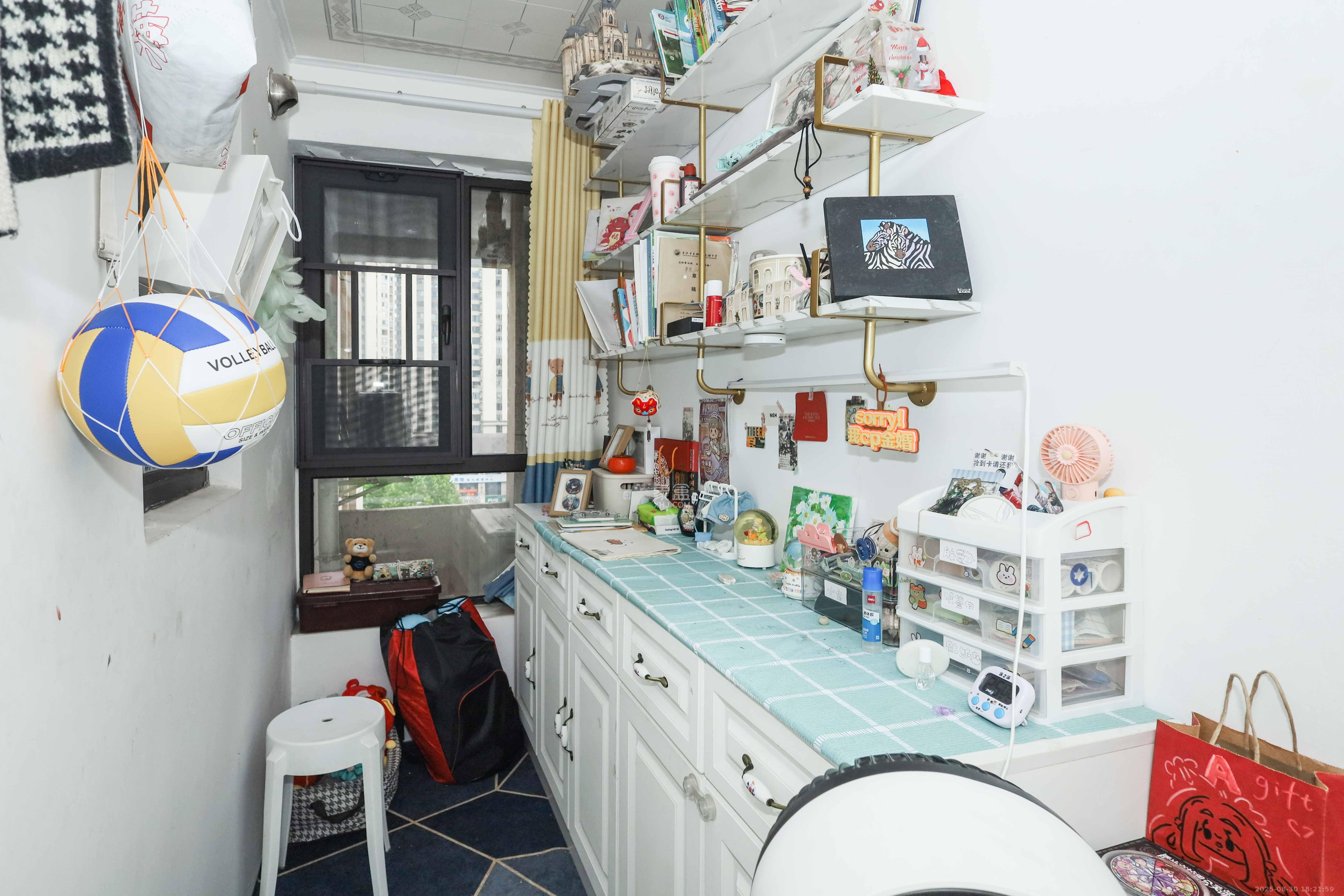 惠天然梅岭国际  3室2厅2卫    140.0万卧室