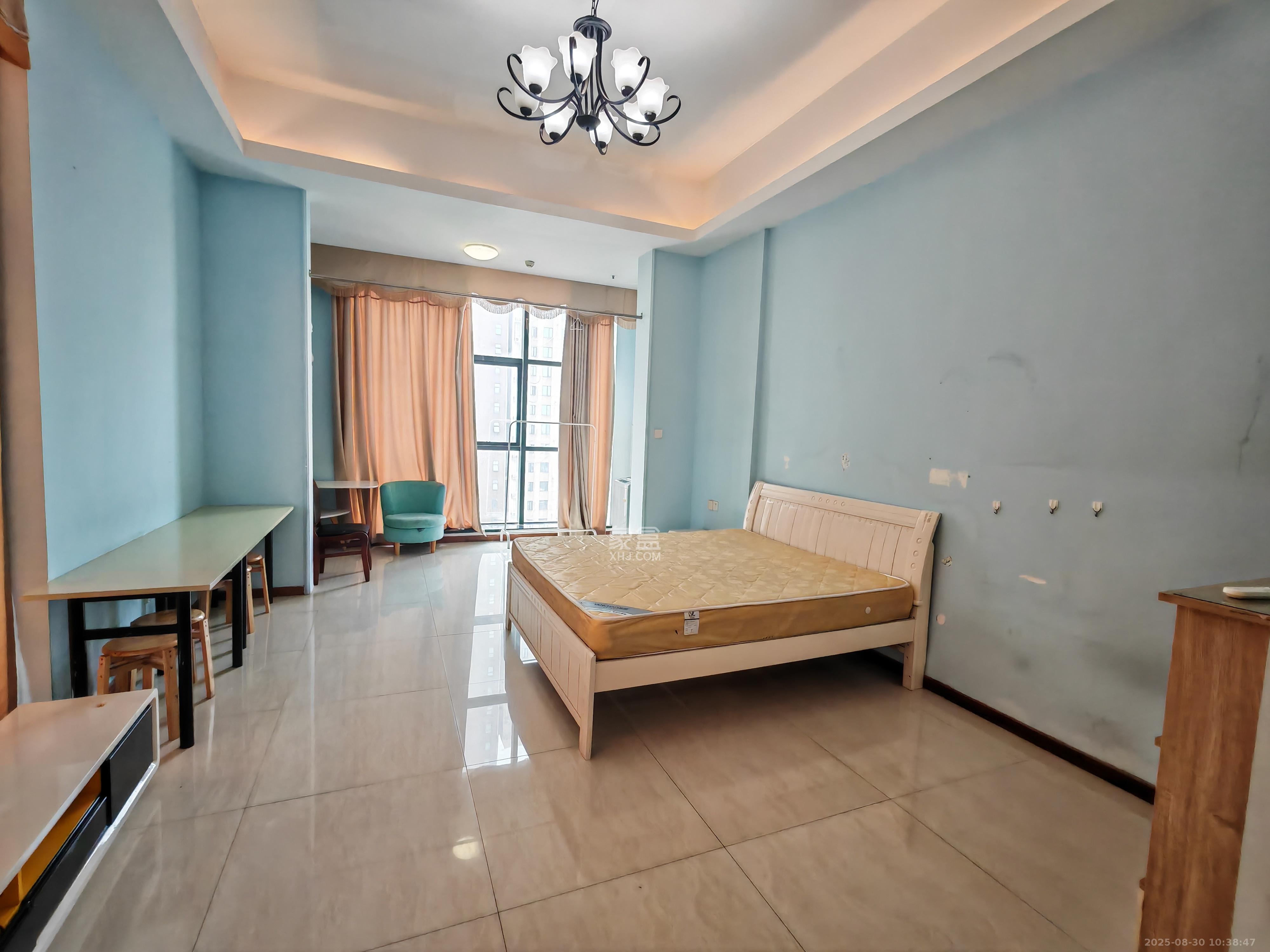 华侨假日中心(晟华苑) 1室1厅1卫 1600.0元/月 华侨假日中心(晟华苑) 1室1厅1卫 1600.0元/月室内图