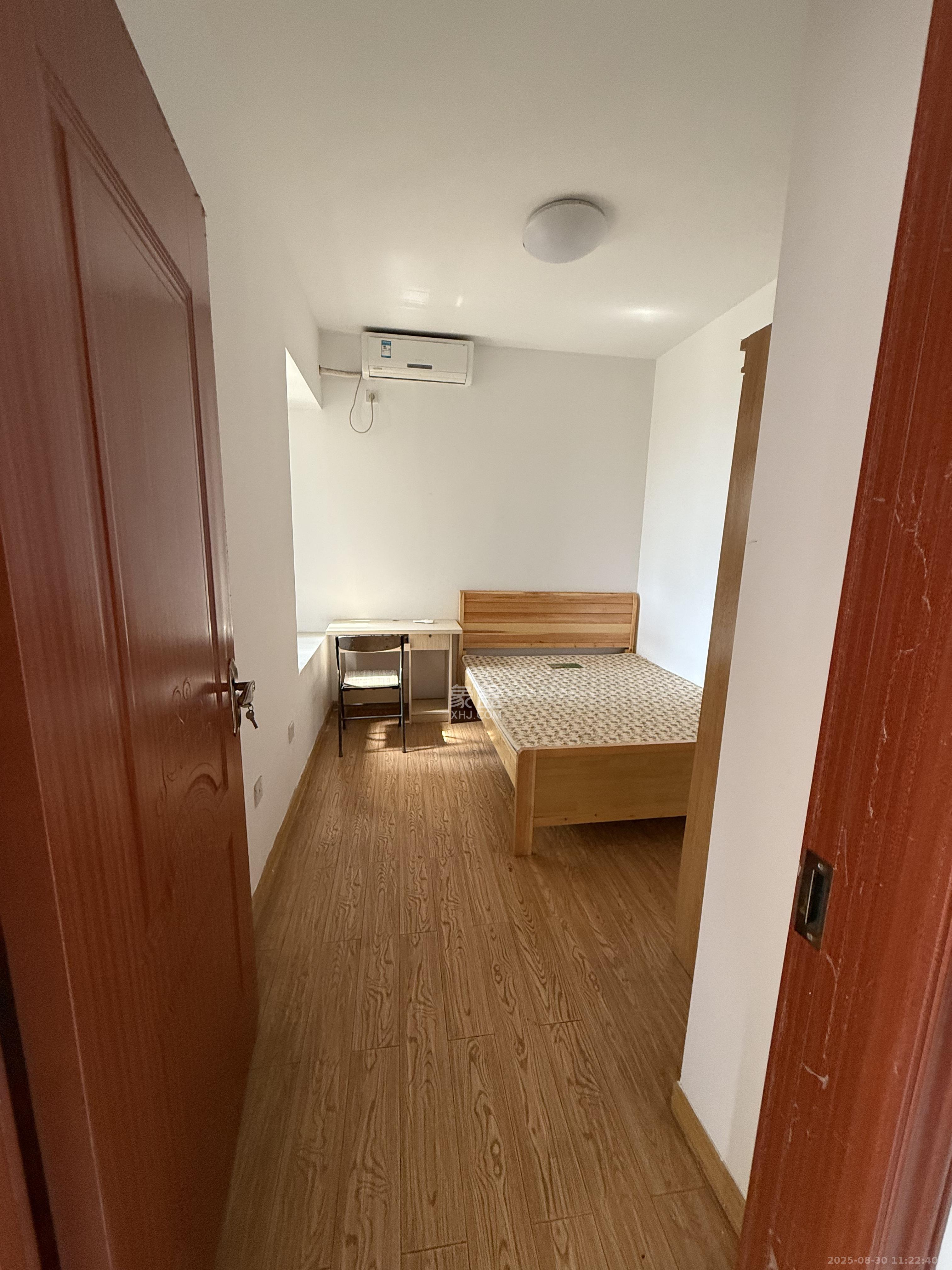 中海梅溪湖壹号  3室2厅1卫    2000.0元/月 中海梅溪湖壹号  3室2厅1卫    2000.0元/月室内图