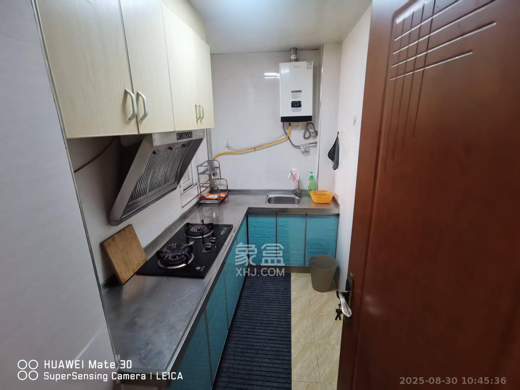 芙蓉公馆  2室1厅1卫    2500.0元/月室内图