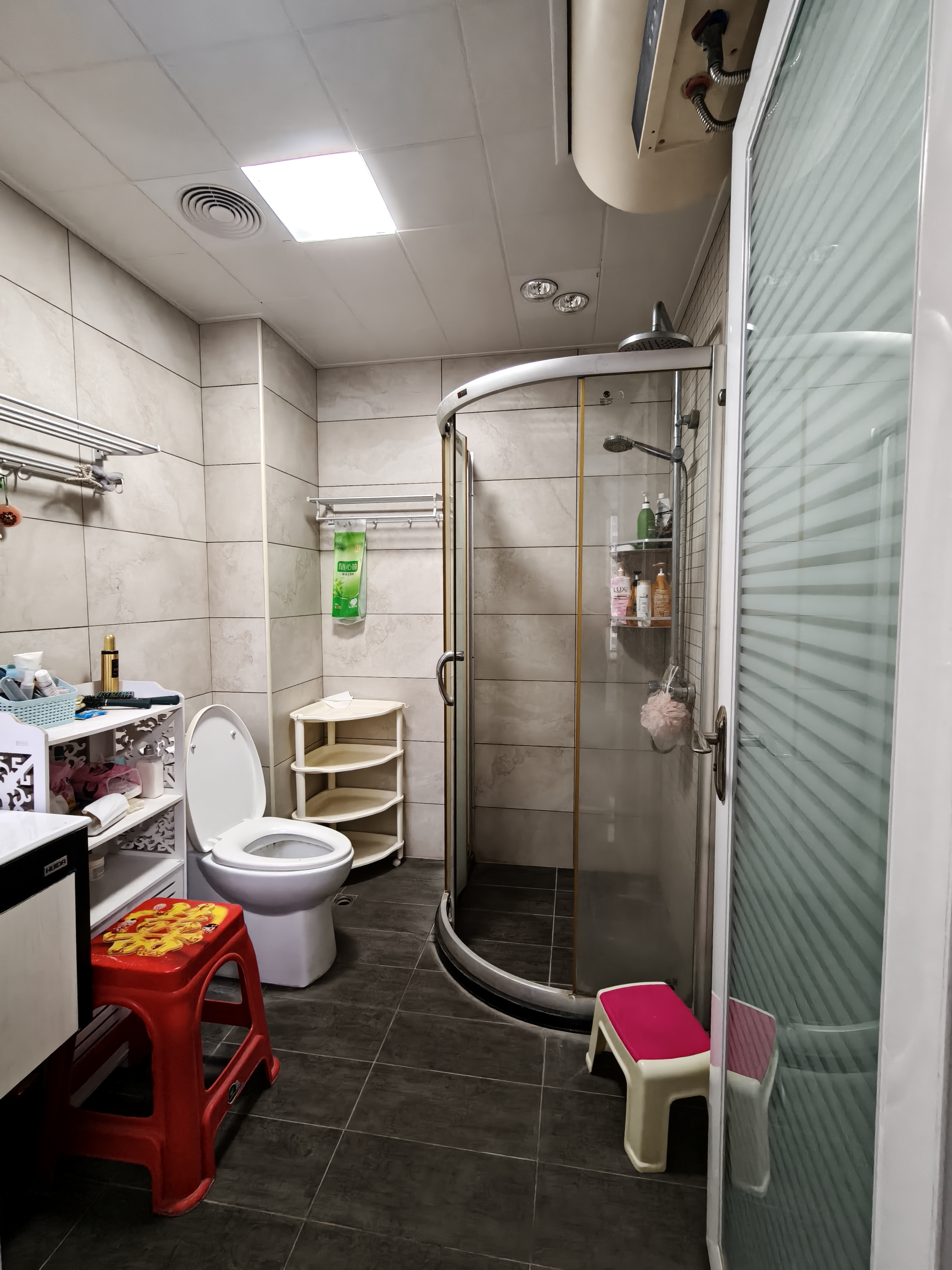 金园小区 1室0厅0卫 88.8万 金园小区 1室0厅0卫 88.8万客厅