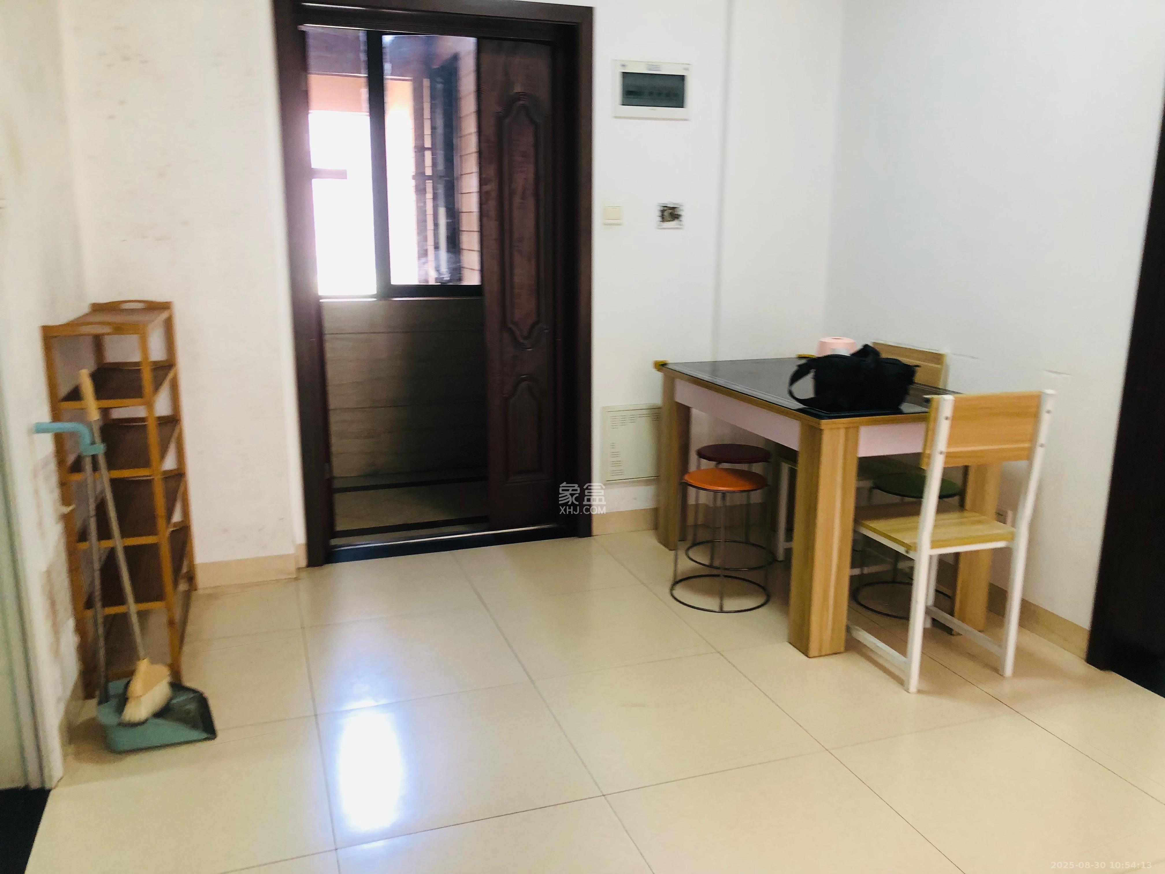 五矿万境水岸一期(万境水岸嘉苑)  2室1厅1卫    1700.0元/月 五矿万境水岸一期(万境水岸嘉苑)  2室1厅1卫    1700.0元/月室内图