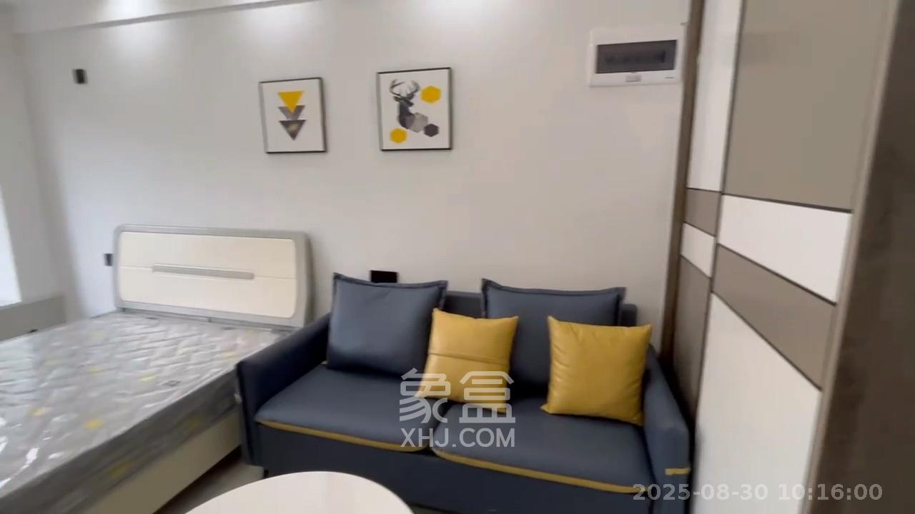 龙湖湘江星座（祺鑫星座公寓）  1室1厅1卫    1500.0元/月室内图