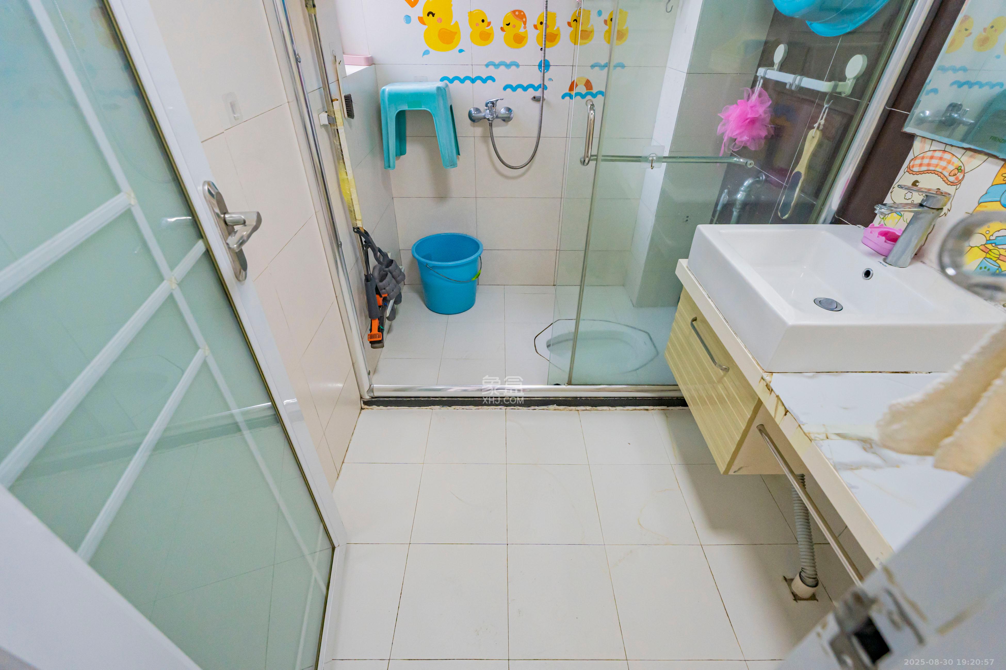 香樟雅郡  3室2厅2卫    115.0万 香樟雅郡  3室2厅2卫    115.0万卫生间