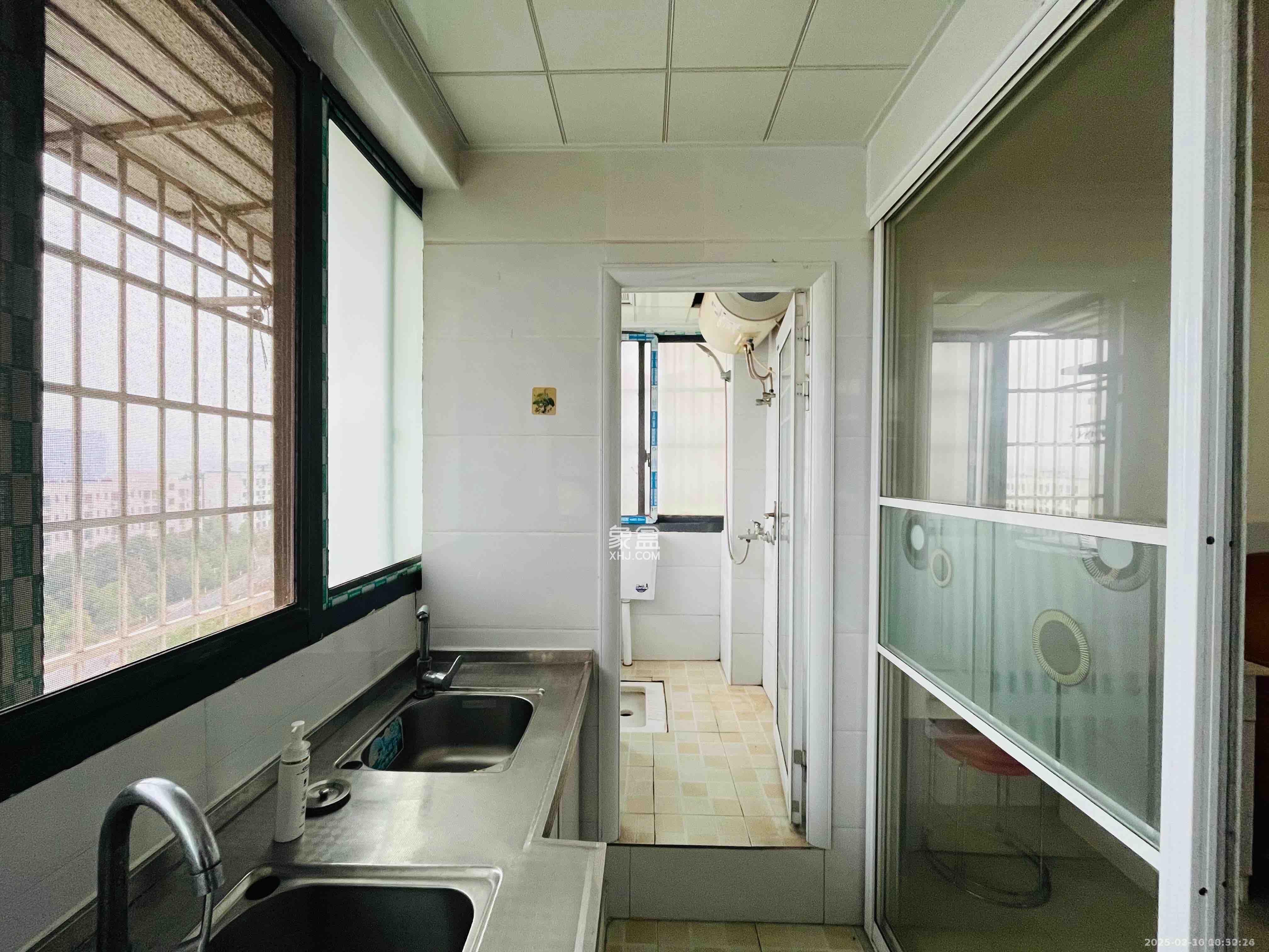 润泽园  1室1厅1卫    1600.0元/月 润泽园  1室1厅1卫    1600.0元/月室内图