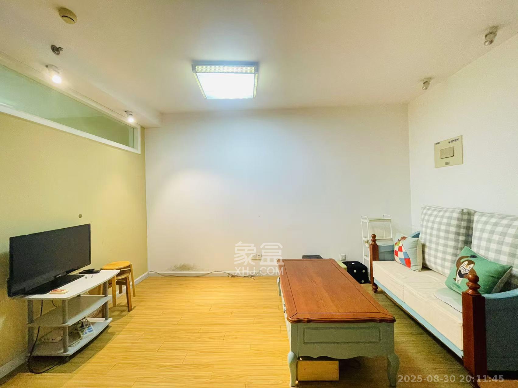 北辰三角洲E5区  1室1厅1卫    2000.0元/月 北辰三角洲E5区  1室1厅1卫    2000.0元/月室内图