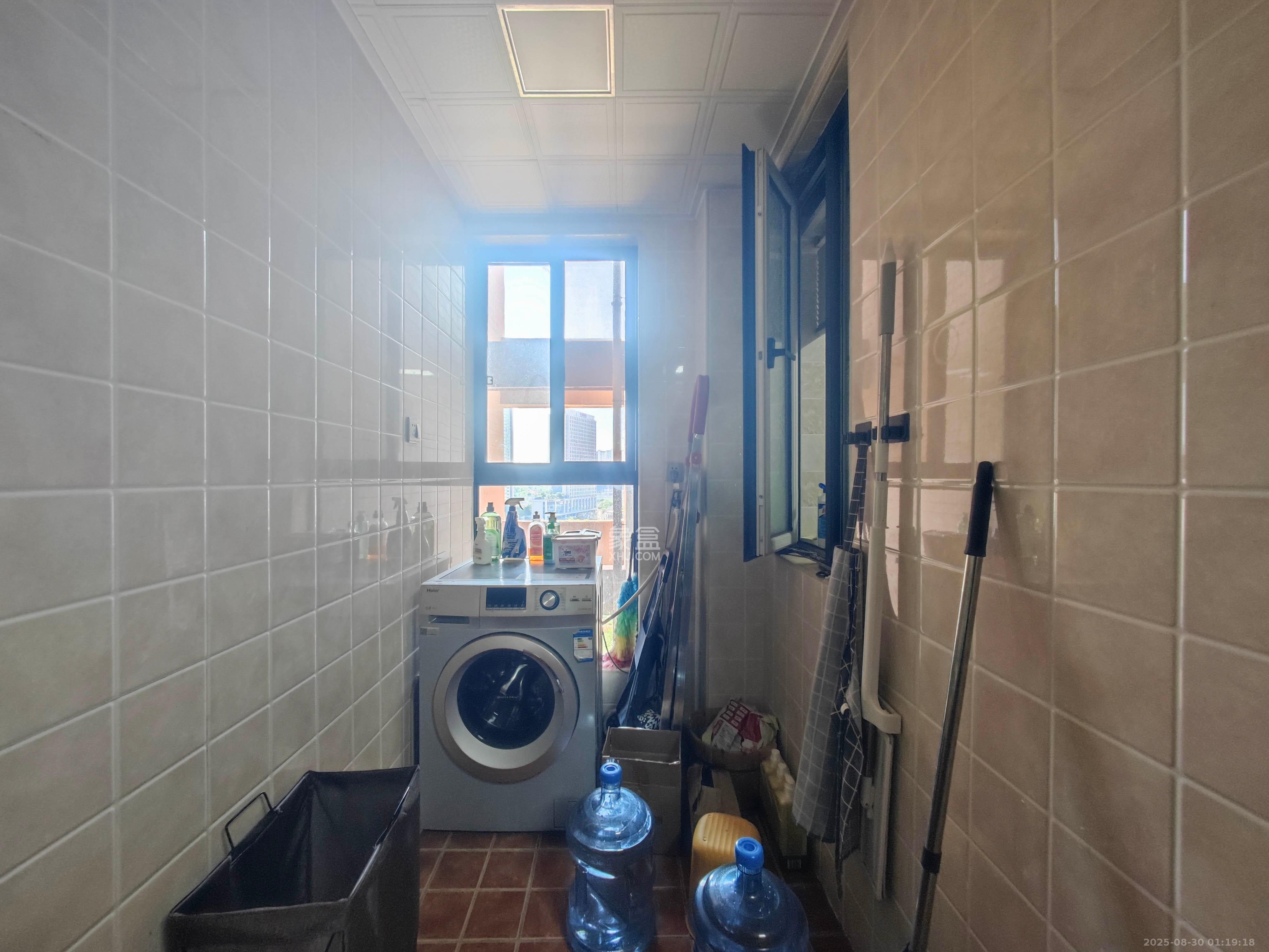 五矿万境水岸一期(万境水岸嘉苑)  2室2厅2卫    113.8万 五矿万境水岸一期(万境水岸嘉苑)  2室2厅2卫    113.8万阳台