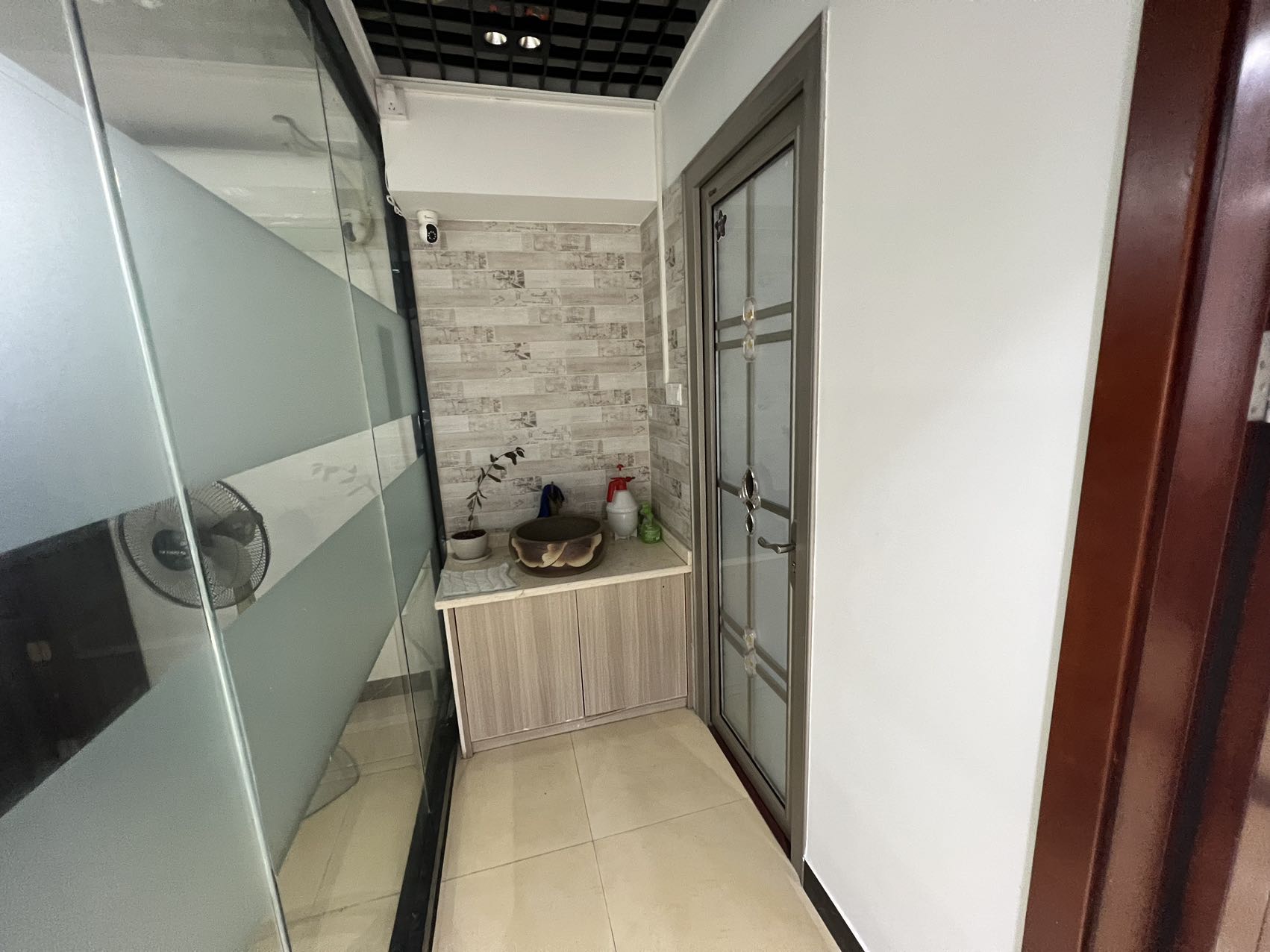 中盐大厦 4室2厅1卫 4500.0元/月 中盐大厦 4室2厅1卫 4500.0元/月室内图