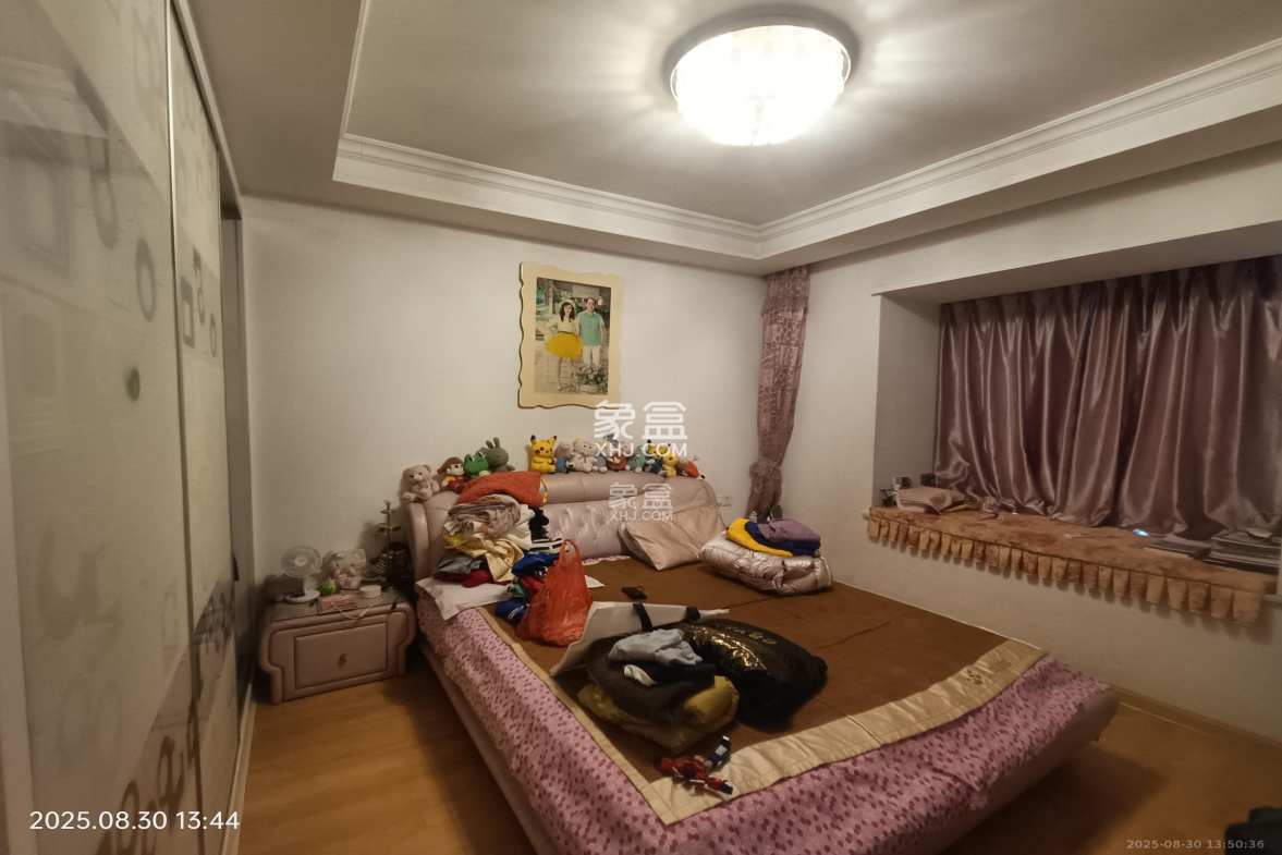 锦湘国际星城三期(锦绣苑) 3室2厅2卫 3100.0元/月 锦湘国际星城三期(锦绣苑) 3室2厅2卫 3100.0元/月室内图