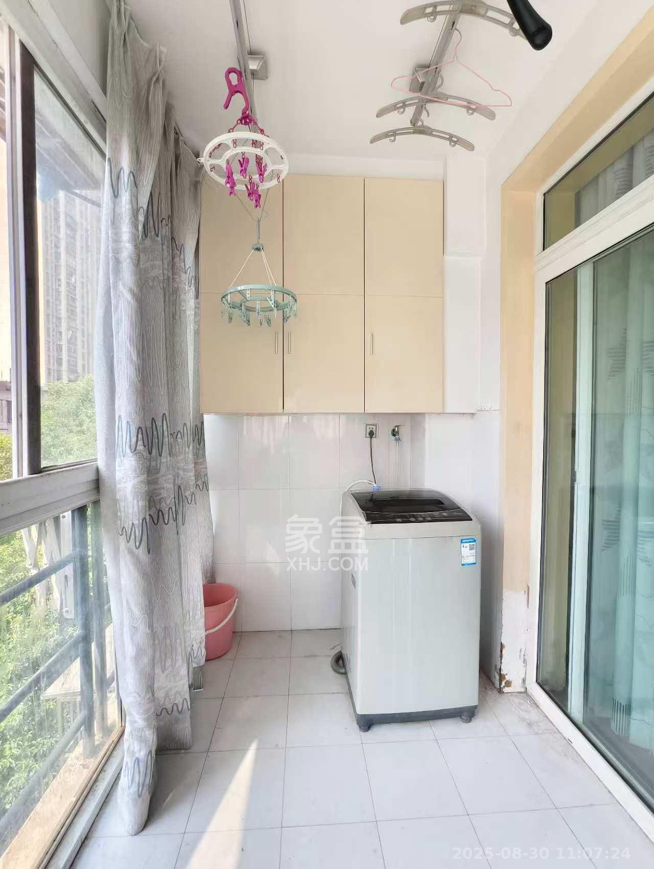 金色山庄  2室2厅1卫   2300.00元/月室内图