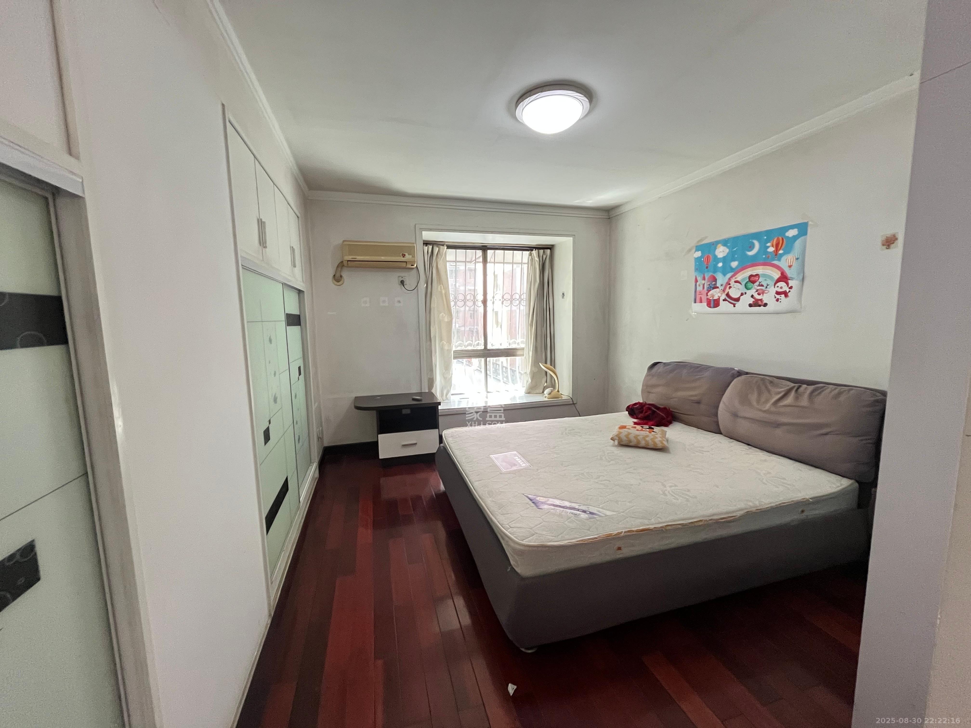 新华园 3室2厅2卫 2100.0元/月 新华园 3室2厅2卫 2100.0元/月室内图