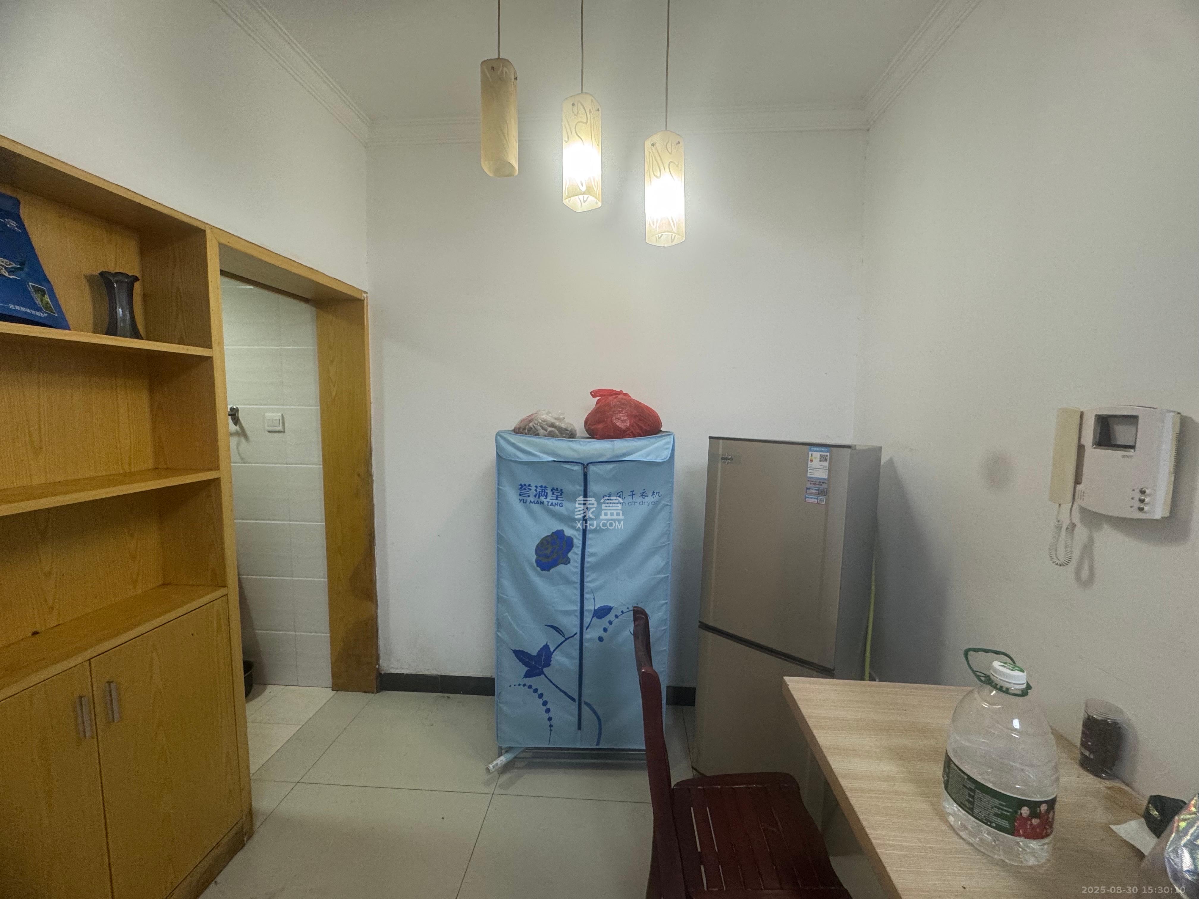 楚天世纪城东苑 3室2厅1卫 1500.0元/月 楚天世纪城东苑 3室2厅1卫 1500.0元/月室内图