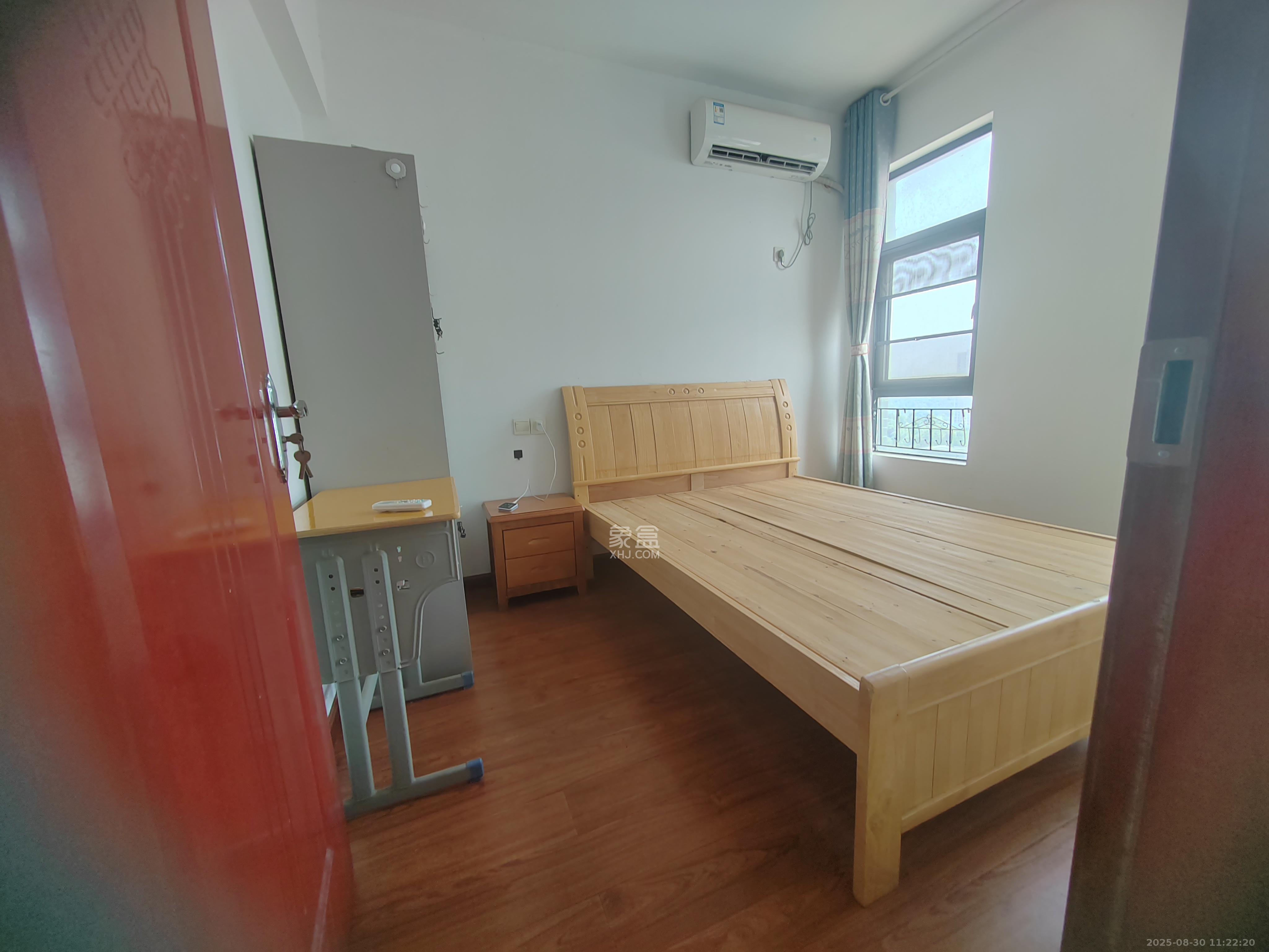 金科东方大院三四期  3室2厅2卫    2300.0元/月室内图