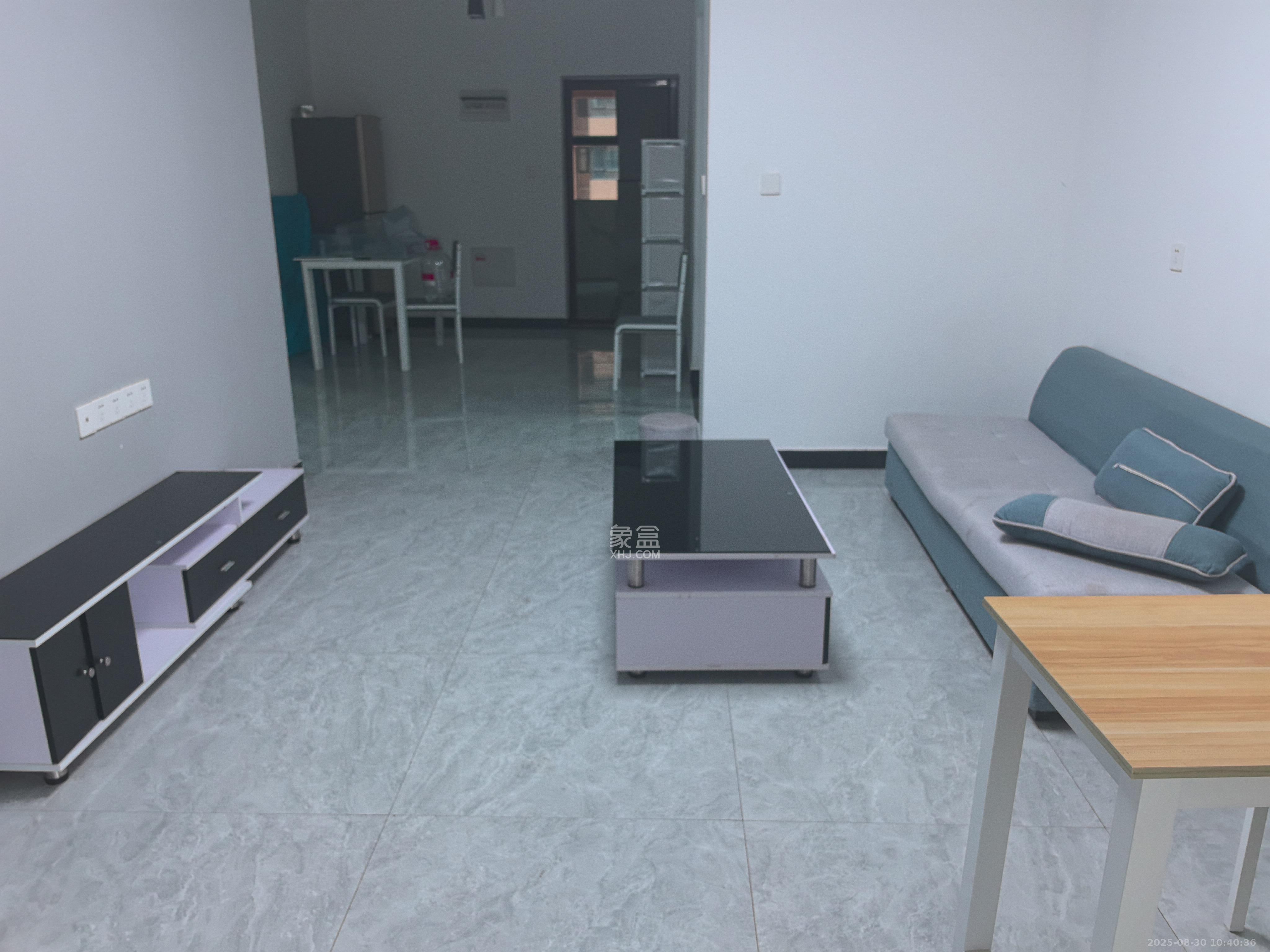 富基世纪公园 1室2厅1卫 2000.0元/月 富基世纪公园 1室2厅1卫 2000.0元/月室内图