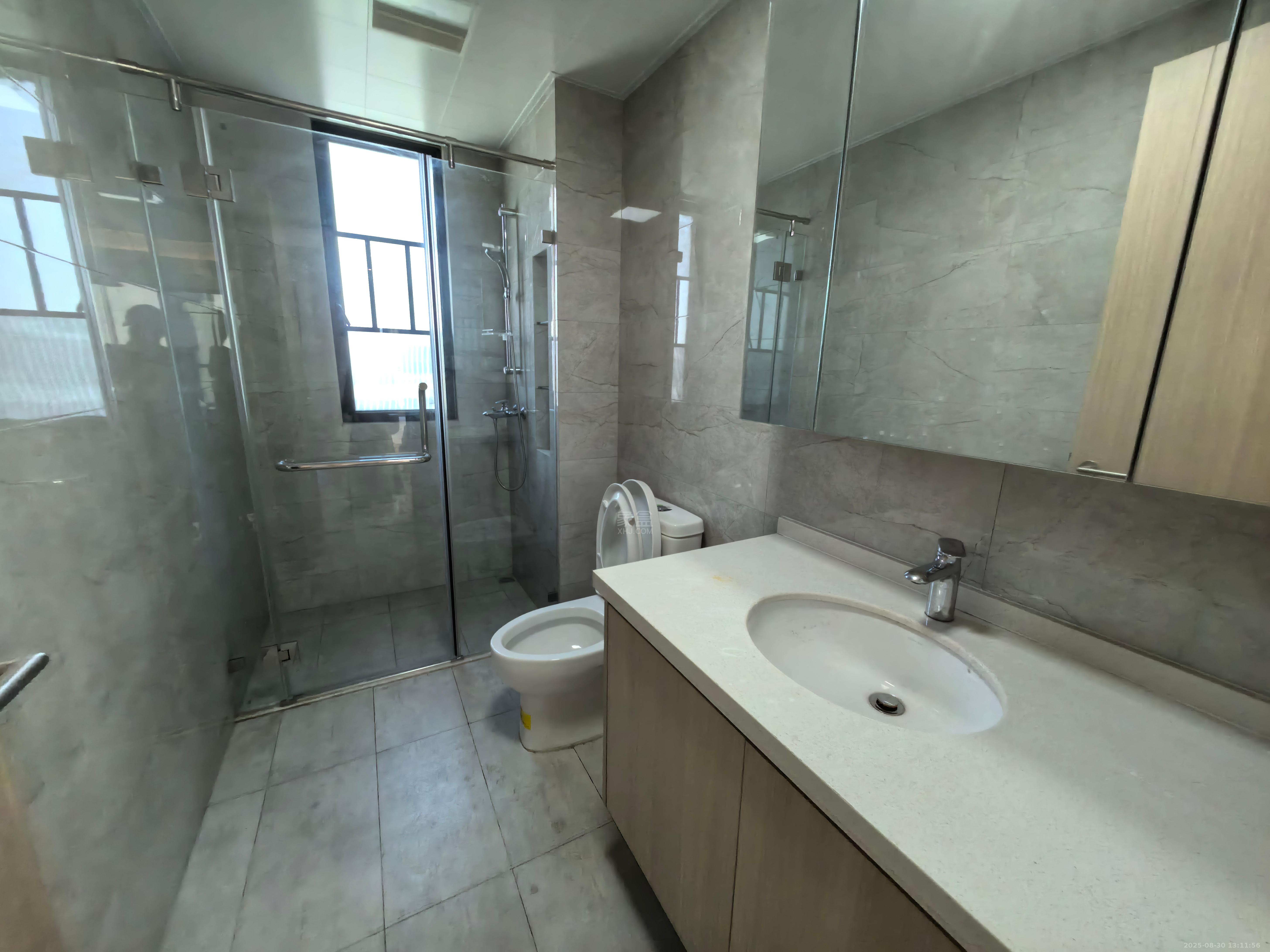 金茂如茂苑 4室2厅2卫 2300.0元/月 金茂如茂苑 4室2厅2卫 2300.0元/月室内图