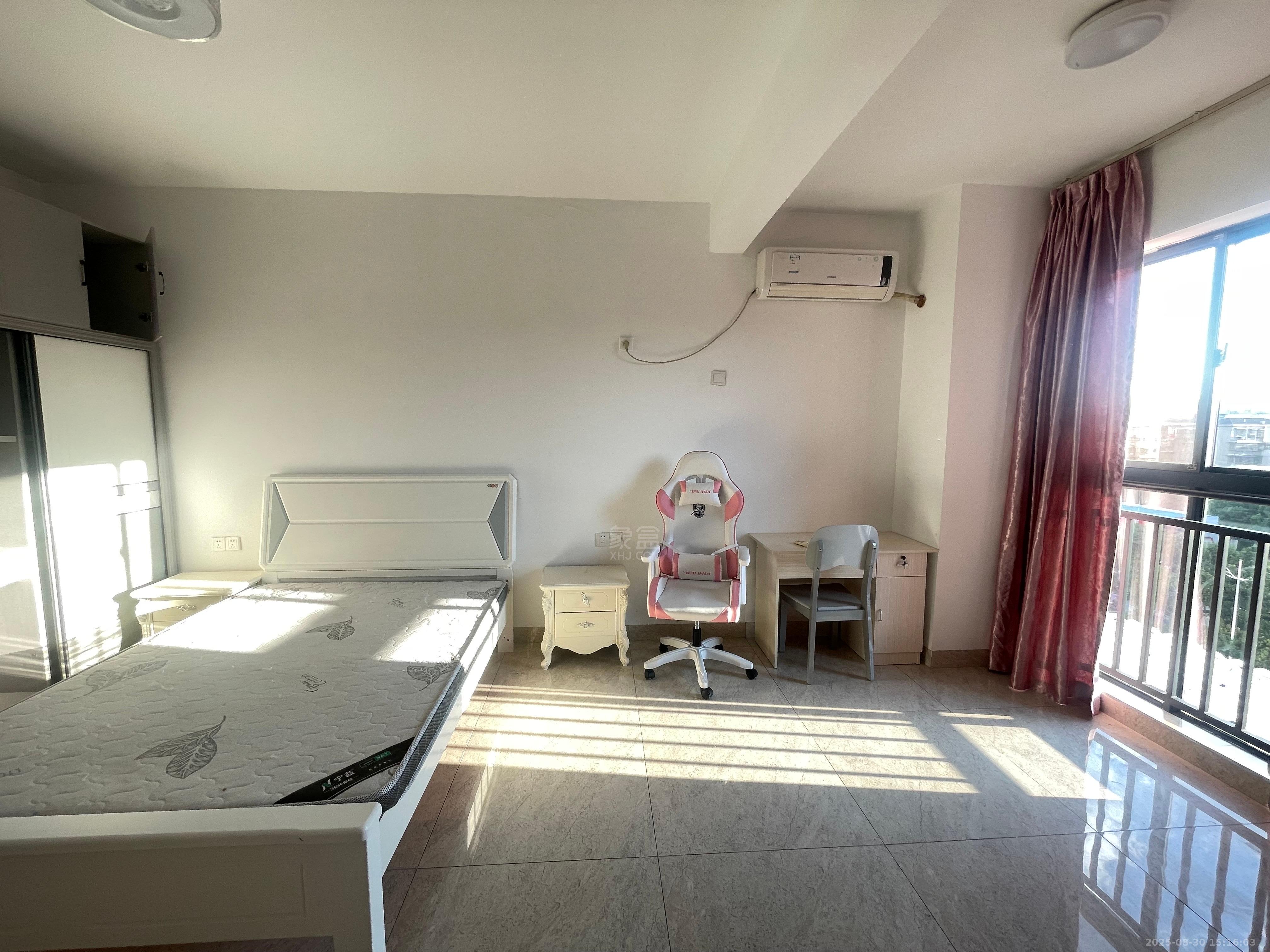 金爵逸品 3室2厅2卫 1800.00元/月 金爵逸品 3室2厅2卫 1800.00元/月室内图