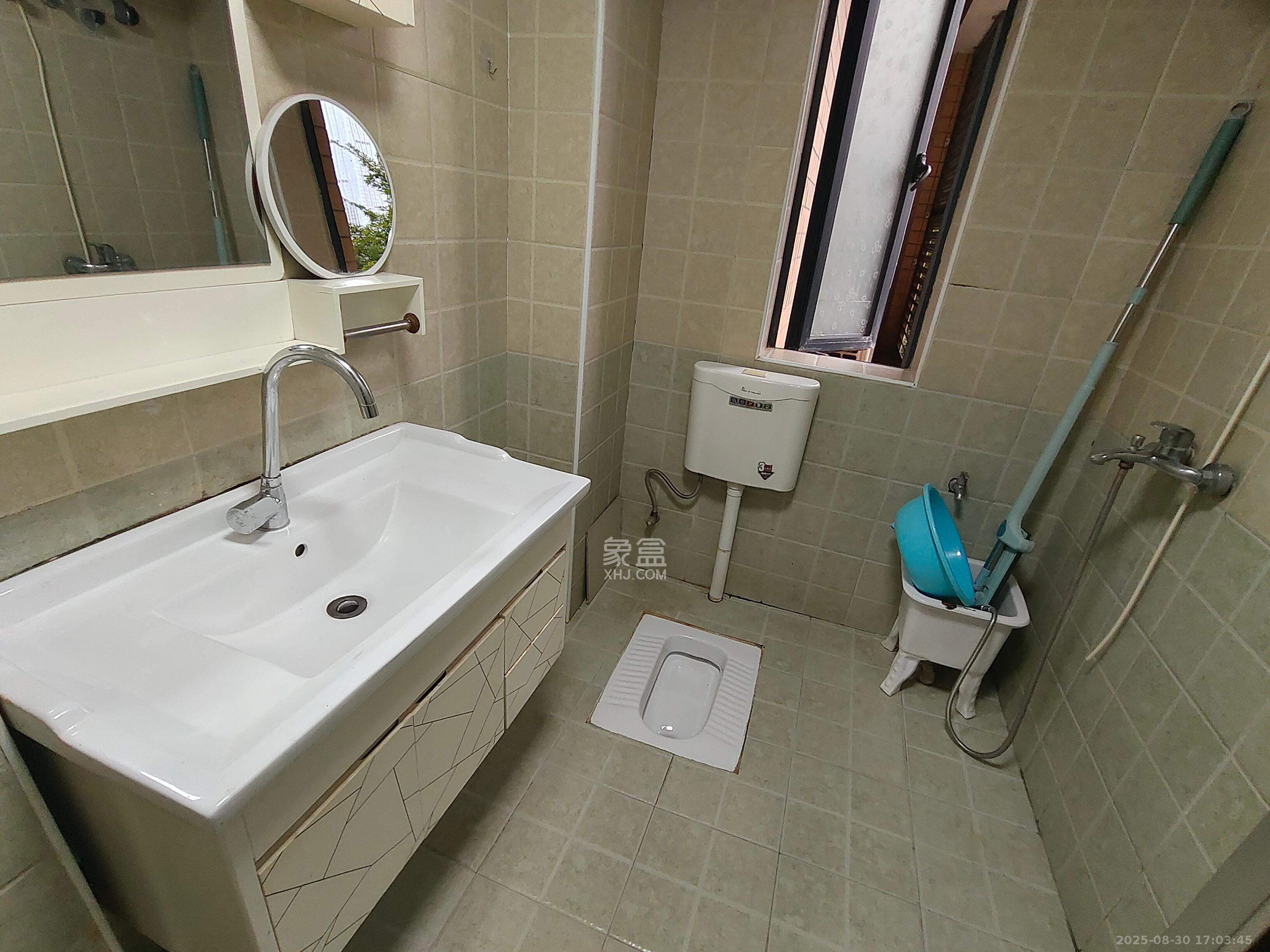 凯通国际城(凯通朝庭)  1室1厅1卫    1700.0元/月 凯通国际城(凯通朝庭)  1室1厅1卫    1700.0元/月室内图