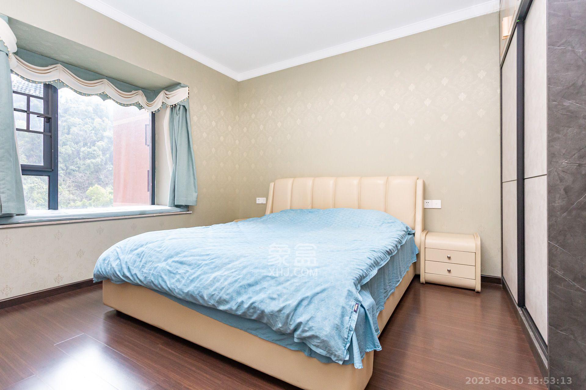 珠江东方明珠(新地东方明珠)三期 3室2厅2卫 2500.0元/月 珠江东方明珠(新地东方明珠)三期 3室2厅2卫 2500.0元/月室内图