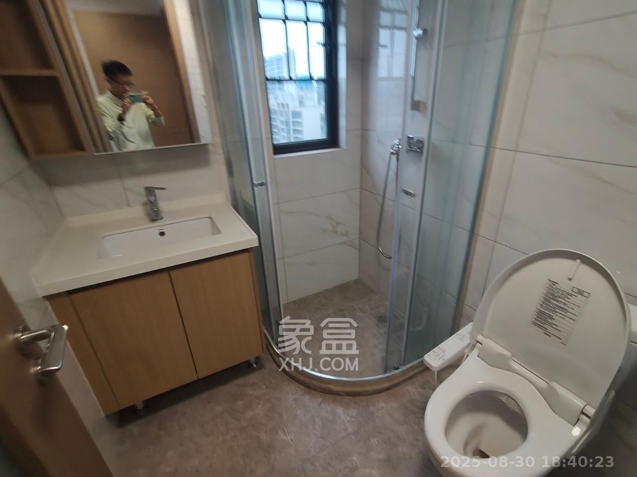 招商华发依云曦城  4室2厅2卫   3000.00元/月室内图