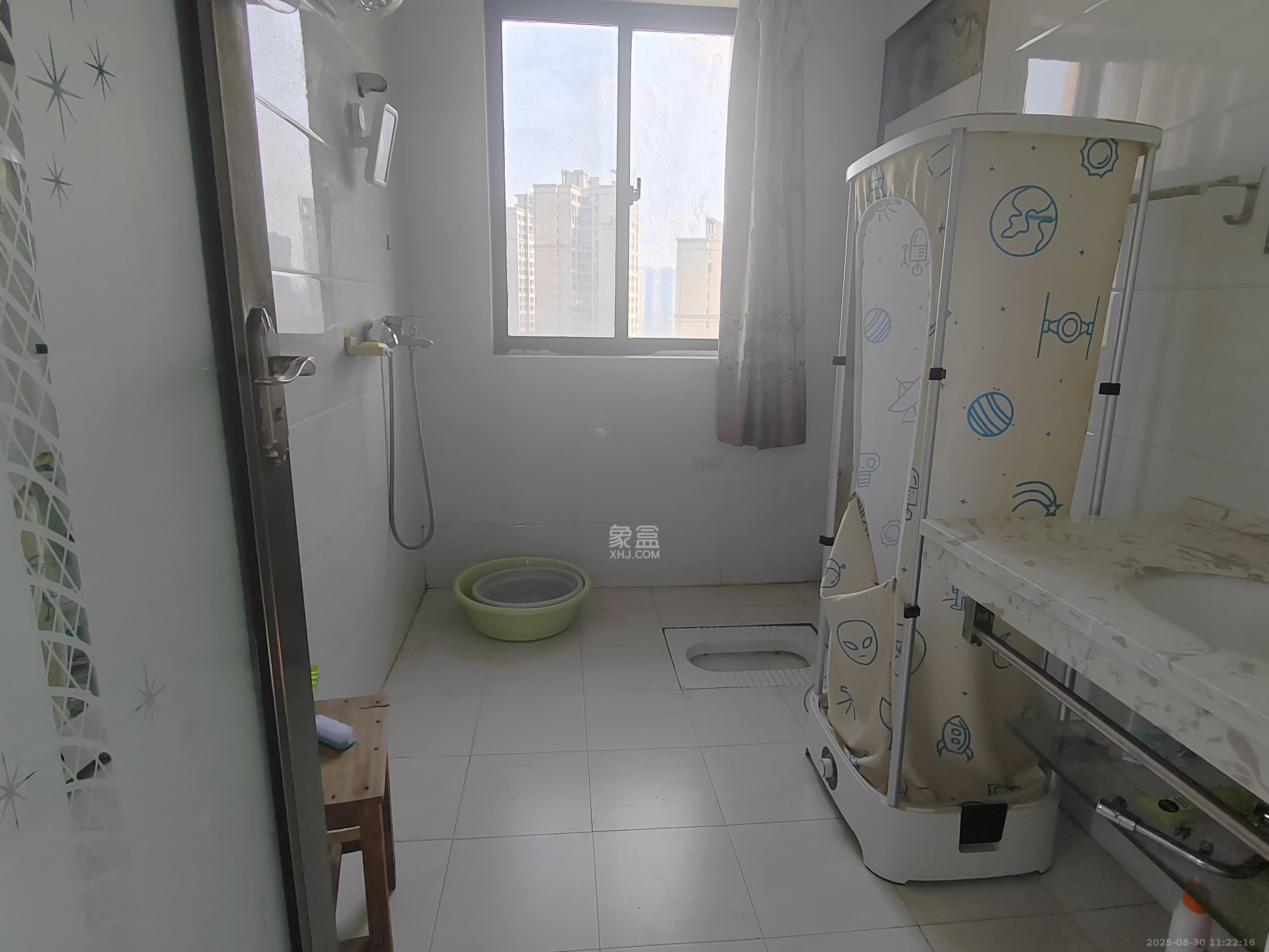 金科东方大院三四期  3室2厅2卫    2300.0元/月 金科东方大院三四期  3室2厅2卫    2300.0元/月室内图