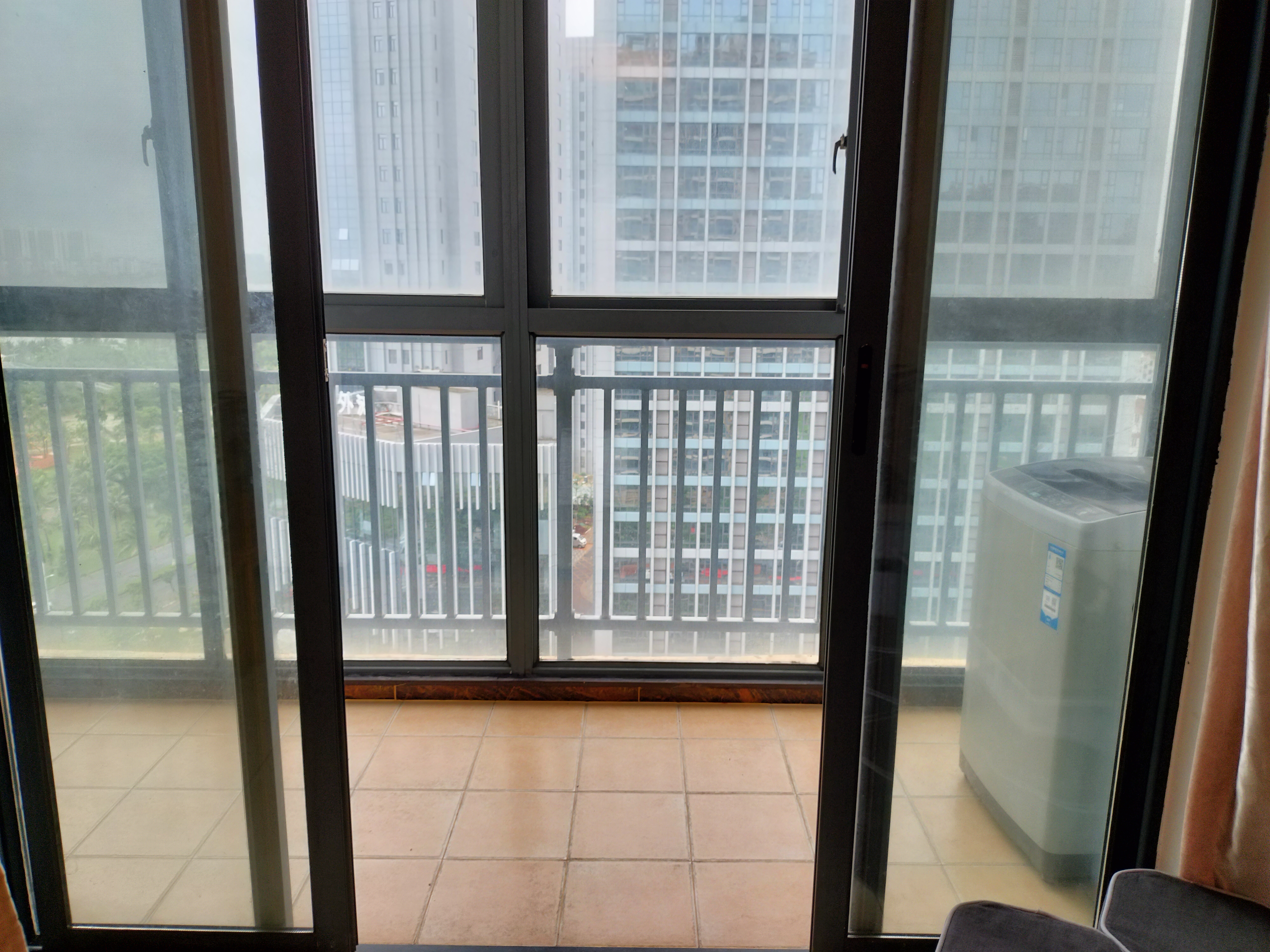 航天小区(美兰区滨江路) 3室2厅2卫 2600.0元/月 航天小区(美兰区滨江路) 3室2厅2卫 2600.0元/月室内图