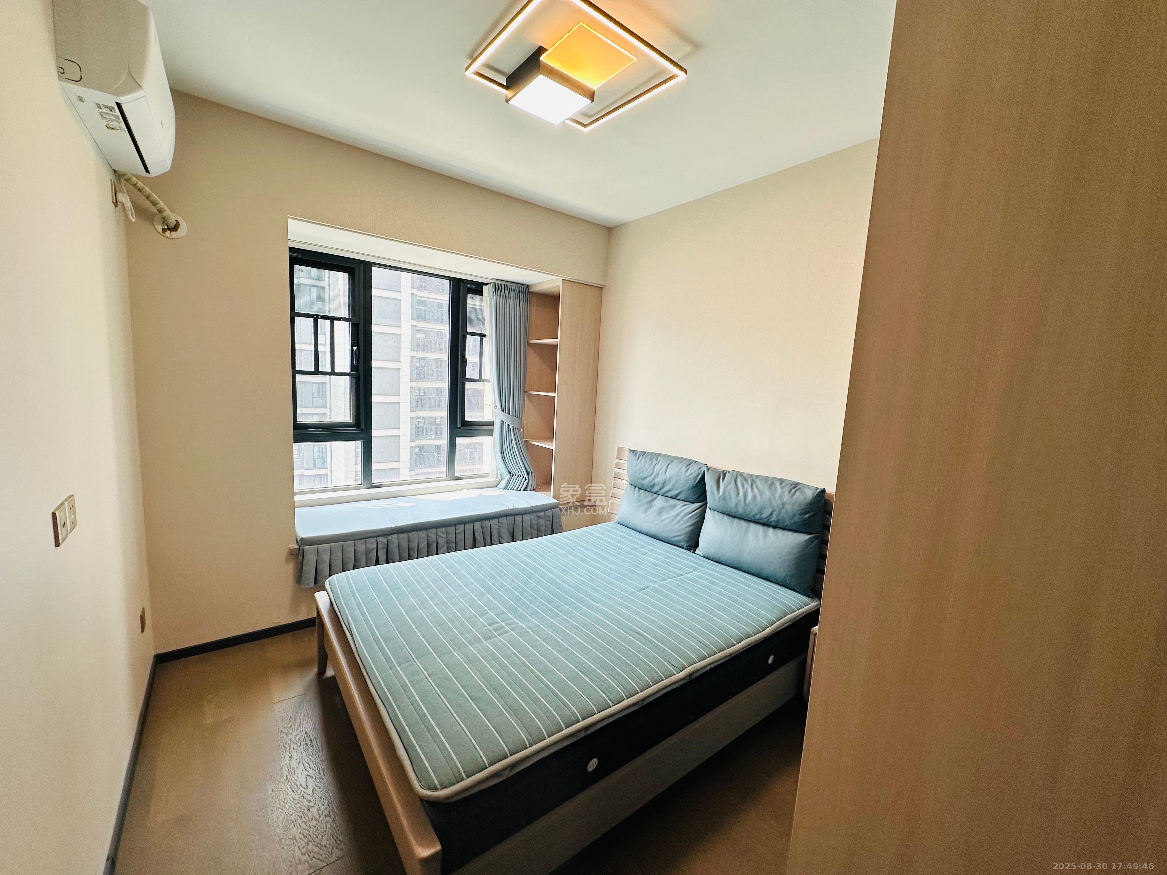 中海阅麓山一期  4室2厅2卫    6000.0元/月 中海阅麓山一期  4室2厅2卫    6000.0元/月室内图