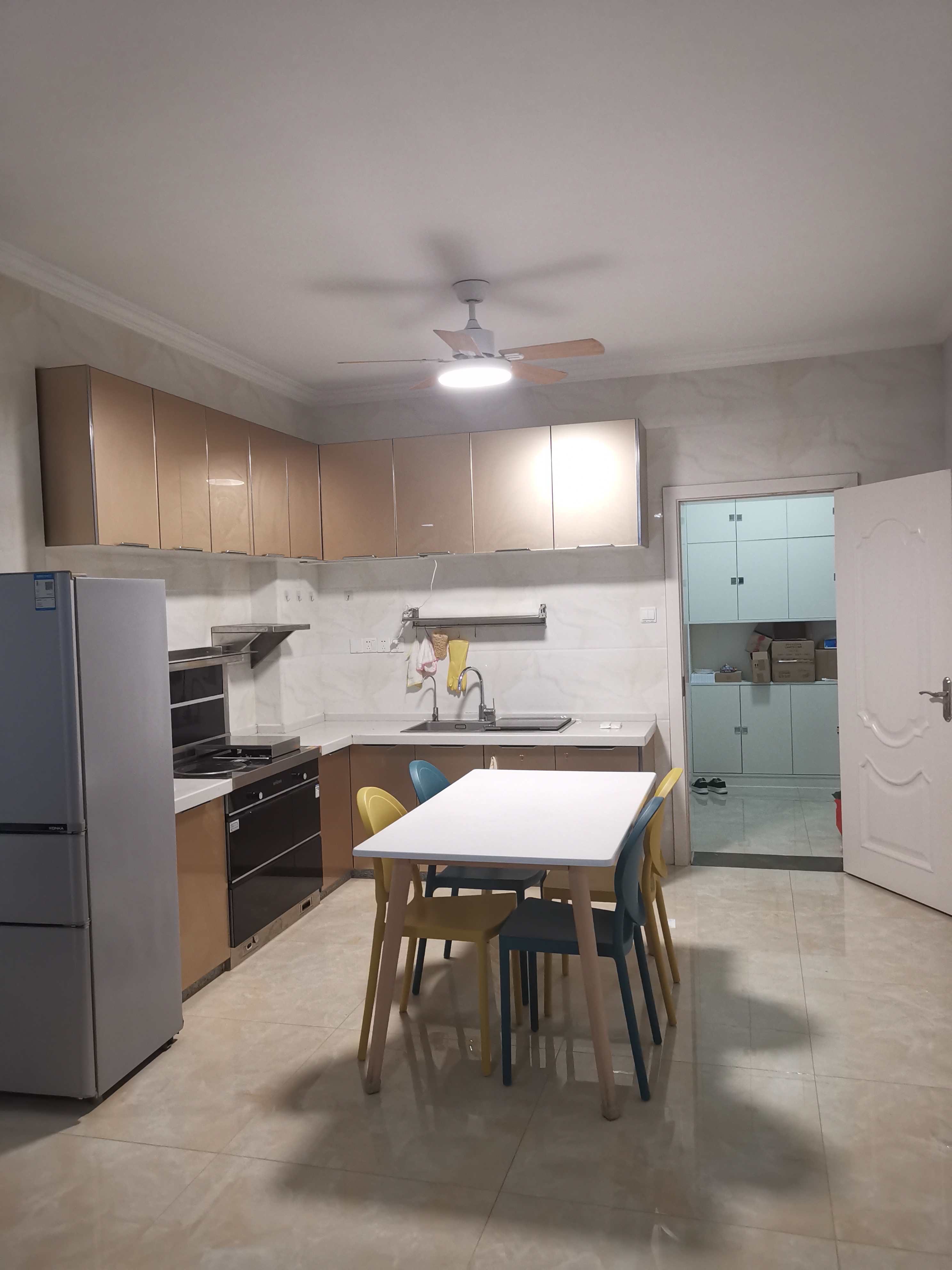 国贸城市花园 2室2厅1卫 3600.0元/月 国贸城市花园 2室2厅1卫 3600.0元/月室内图