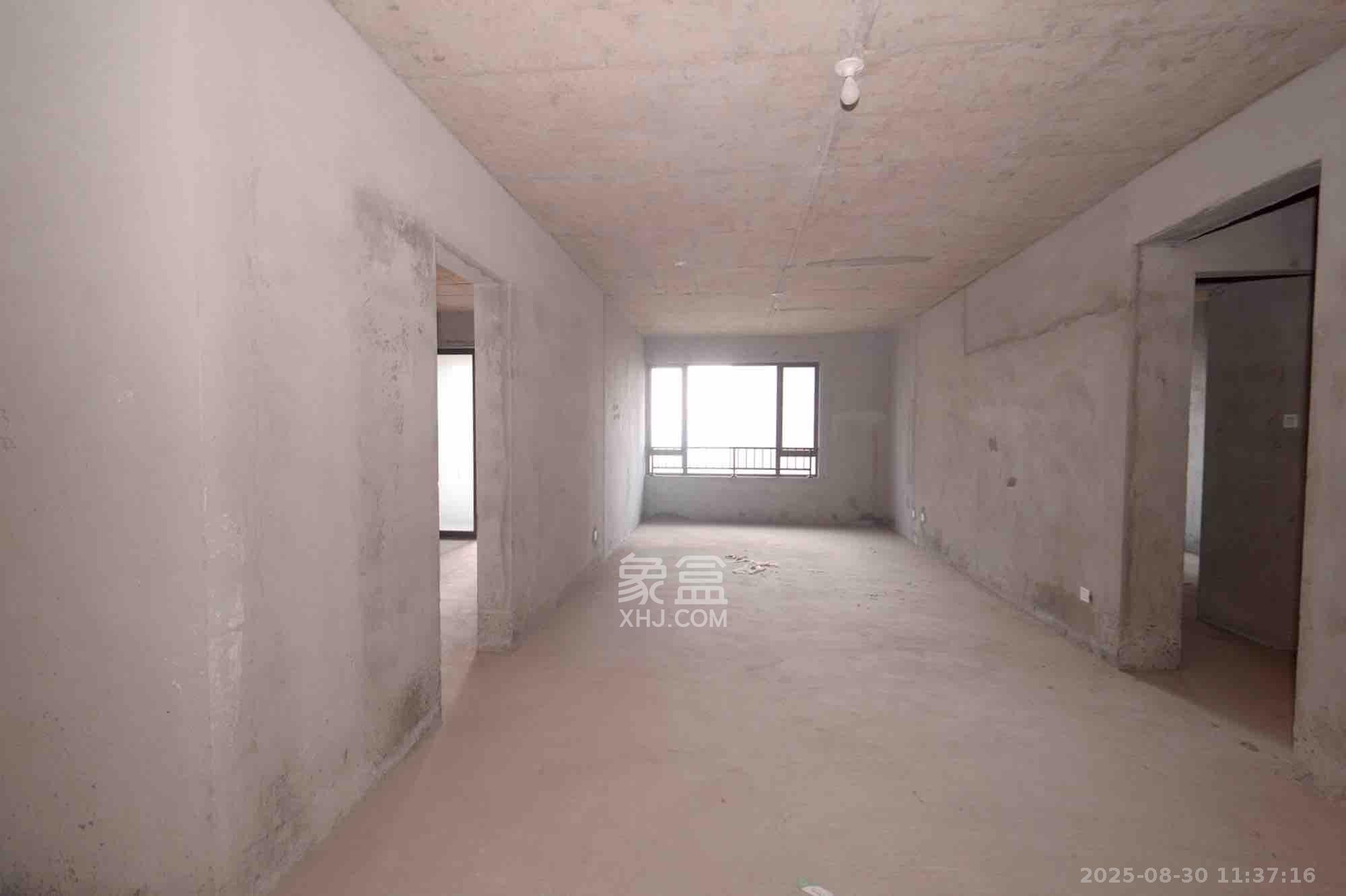 湘核佳苑  4室0厅0卫    2000.0元/月 湘核佳苑  4室0厅0卫    2000.0元/月室内图