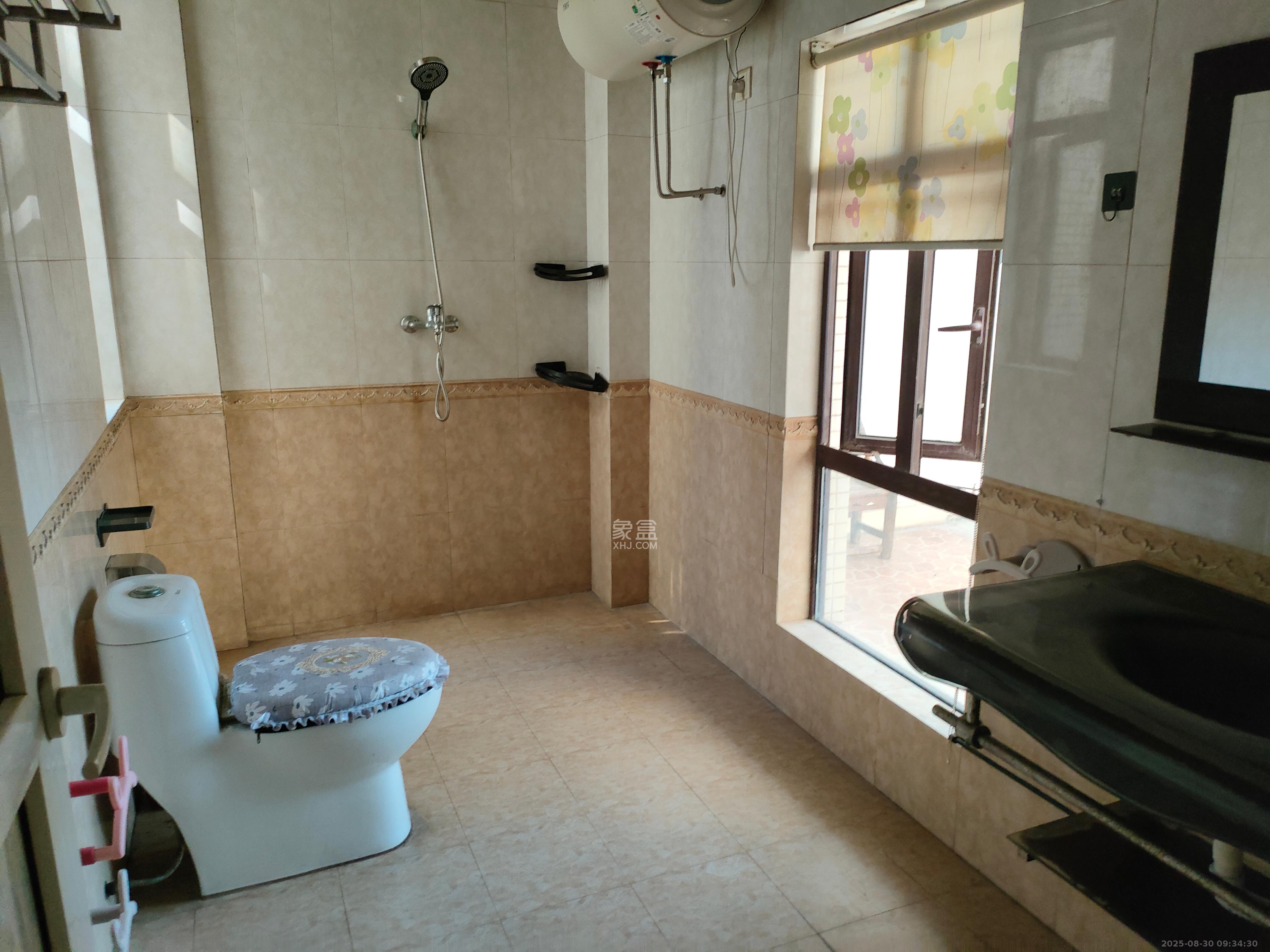 鹏基诺亚山林  3室2厅2卫    2000.0元/月 鹏基诺亚山林  3室2厅2卫    2000.0元/月室内图