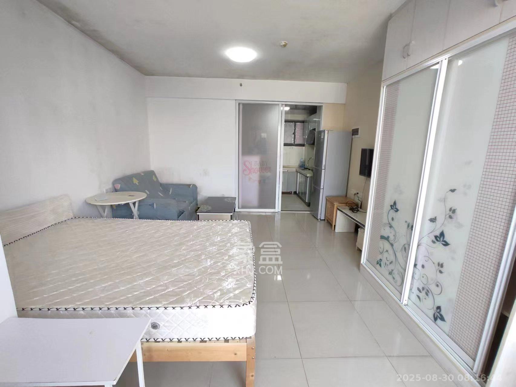 剑桥名门  1室1厅1卫    1300.0元/月 剑桥名门  1室1厅1卫    1300.0元/月室内图