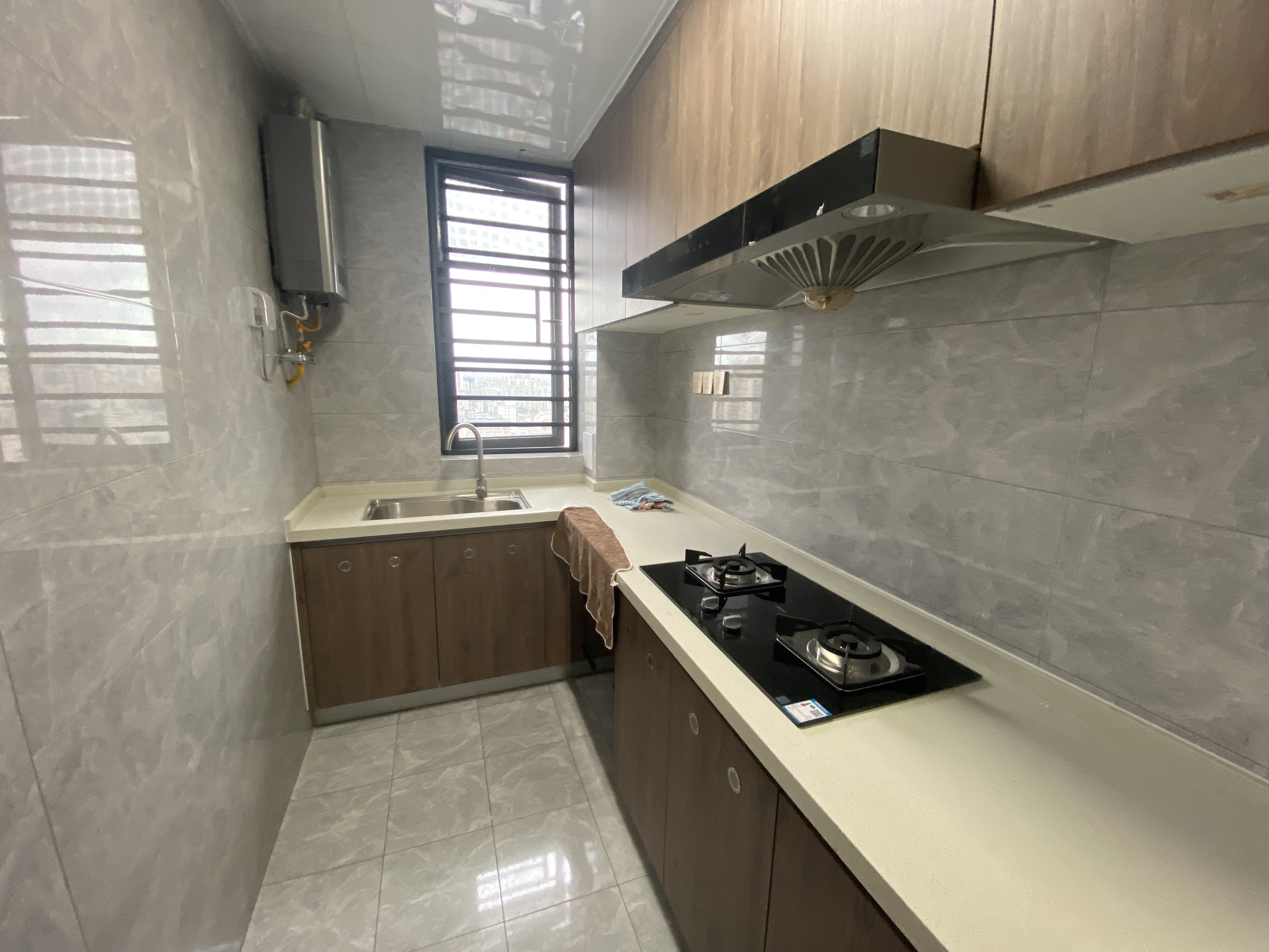 天街华府(海南新天地) 3室1厅1卫 3500.0元/月 天街华府(海南新天地) 3室1厅1卫 3500.0元/月室内图