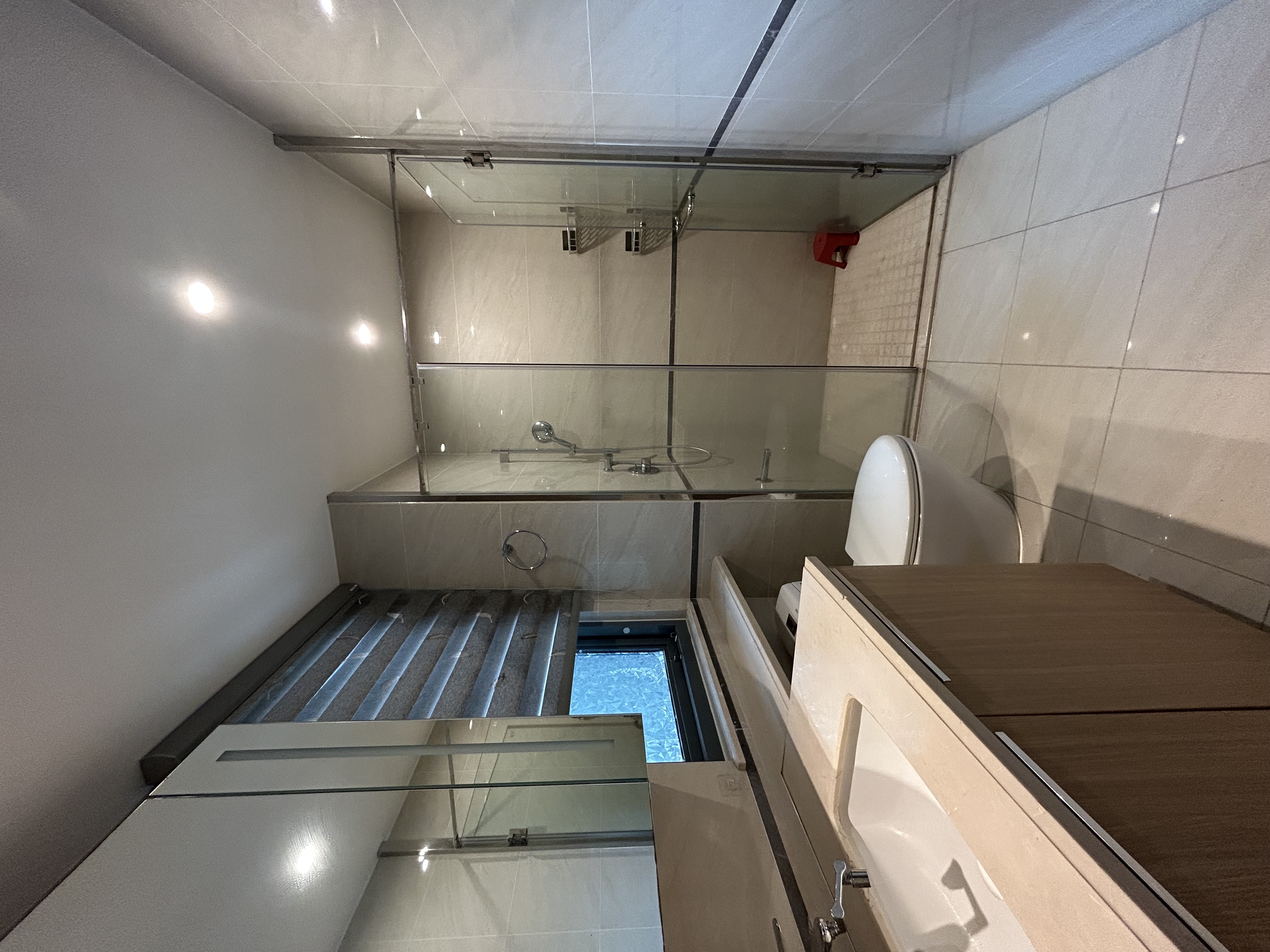 龙兴公馆 4室2厅1卫 5500.0元/月 龙兴公馆 4室2厅1卫 5500.0元/月室内图