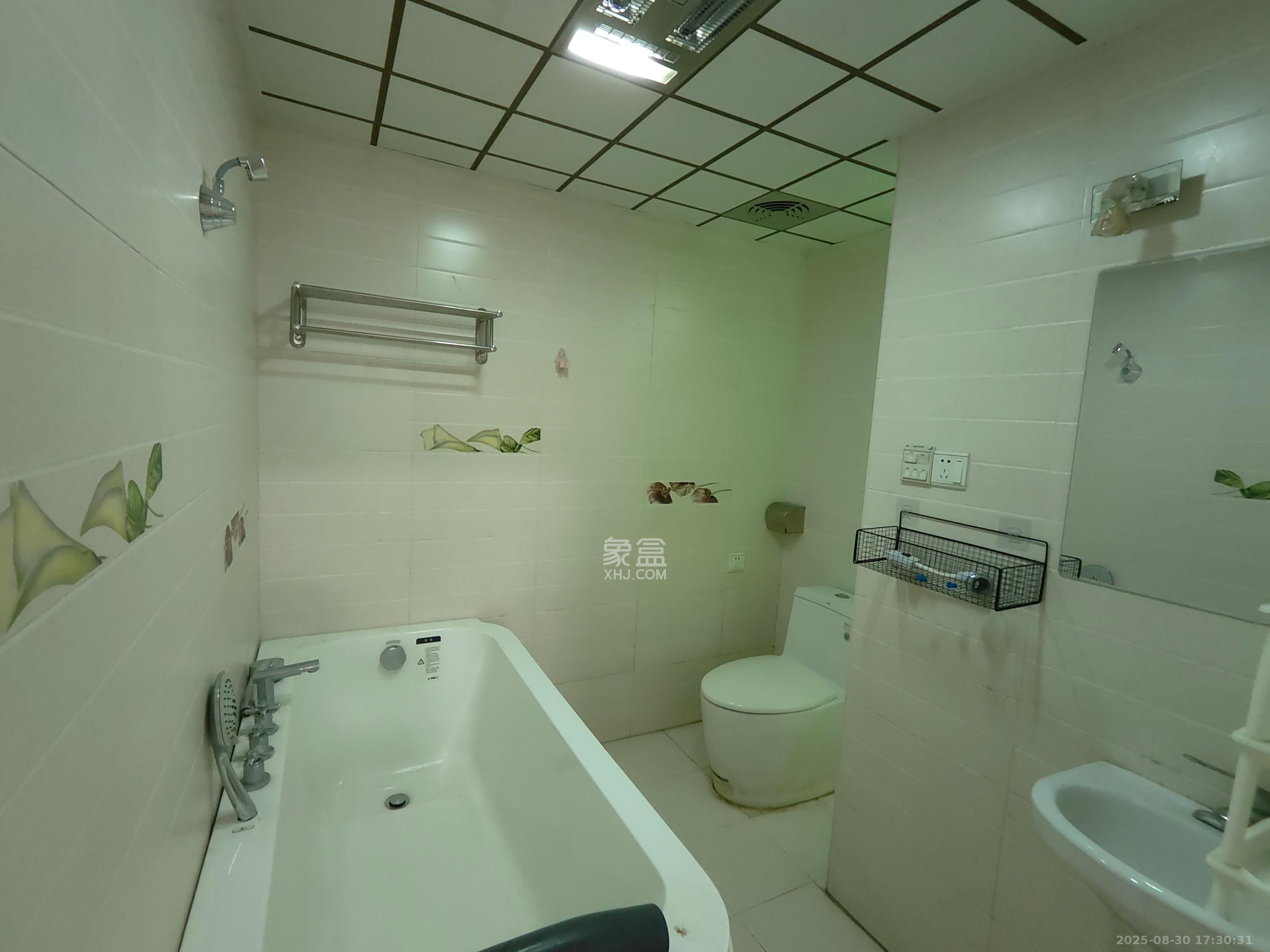 兰亭优壳(隽峰苑) 3室2厅2卫 2100.0元/月 兰亭优壳(隽峰苑) 3室2厅2卫 2100.0元/月室内图