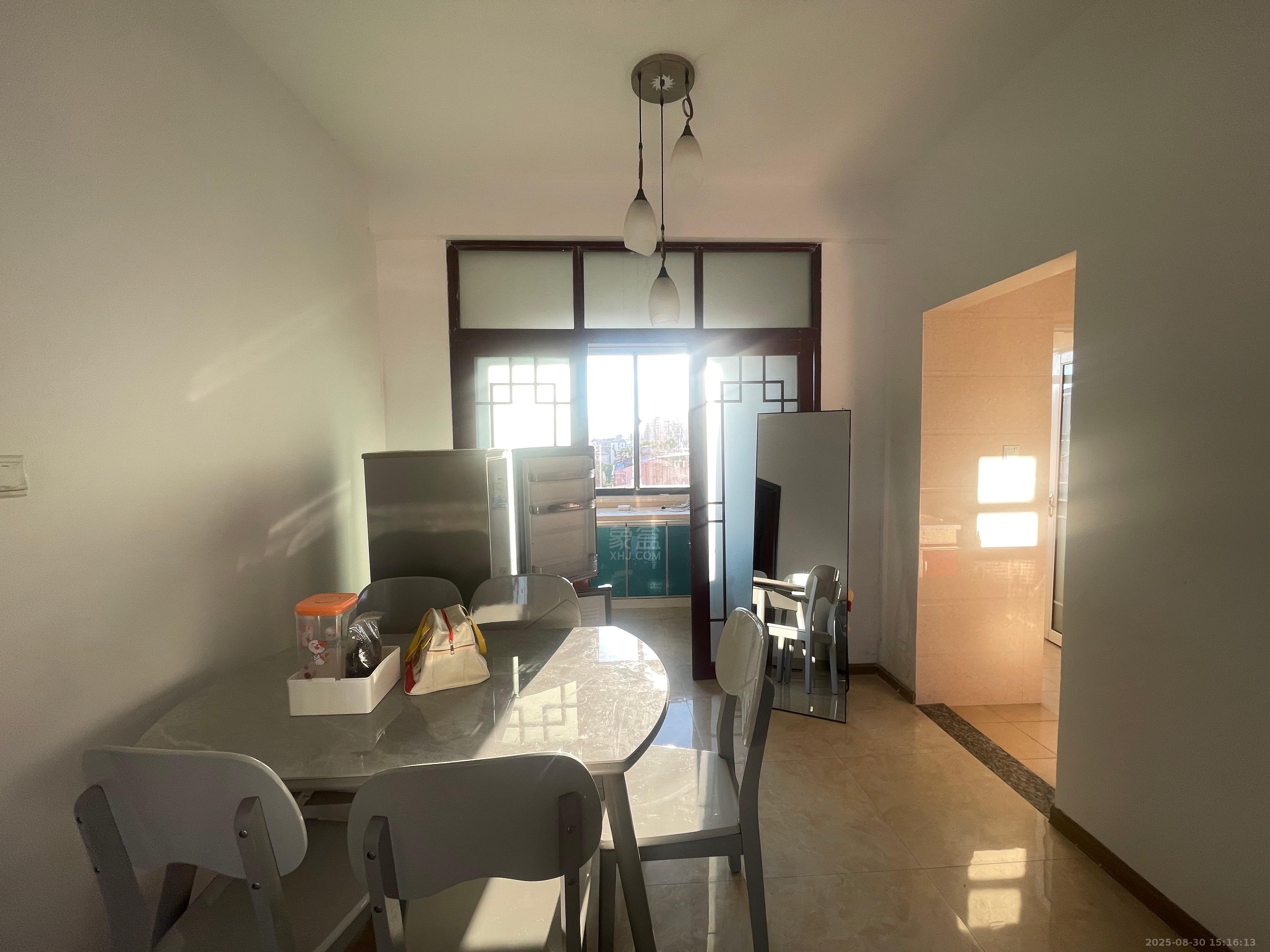 金爵逸品 3室2厅2卫 1800.00元/月 金爵逸品 3室2厅2卫 1800.00元/月室内图